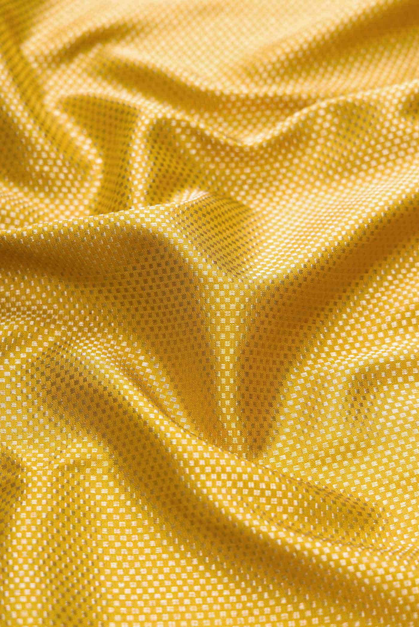 Pure Silk Pure Zari Gold Kanjivaram Tissue Saree - Image 3