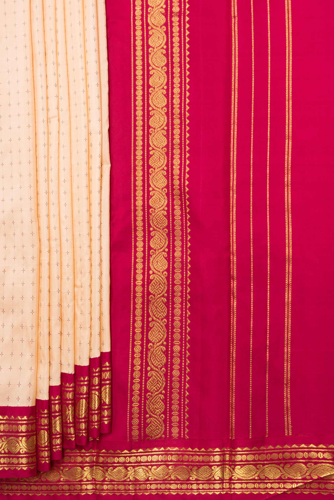 Golden Peach Dual Tone Kanjivaram Silk Saree - Image 4
