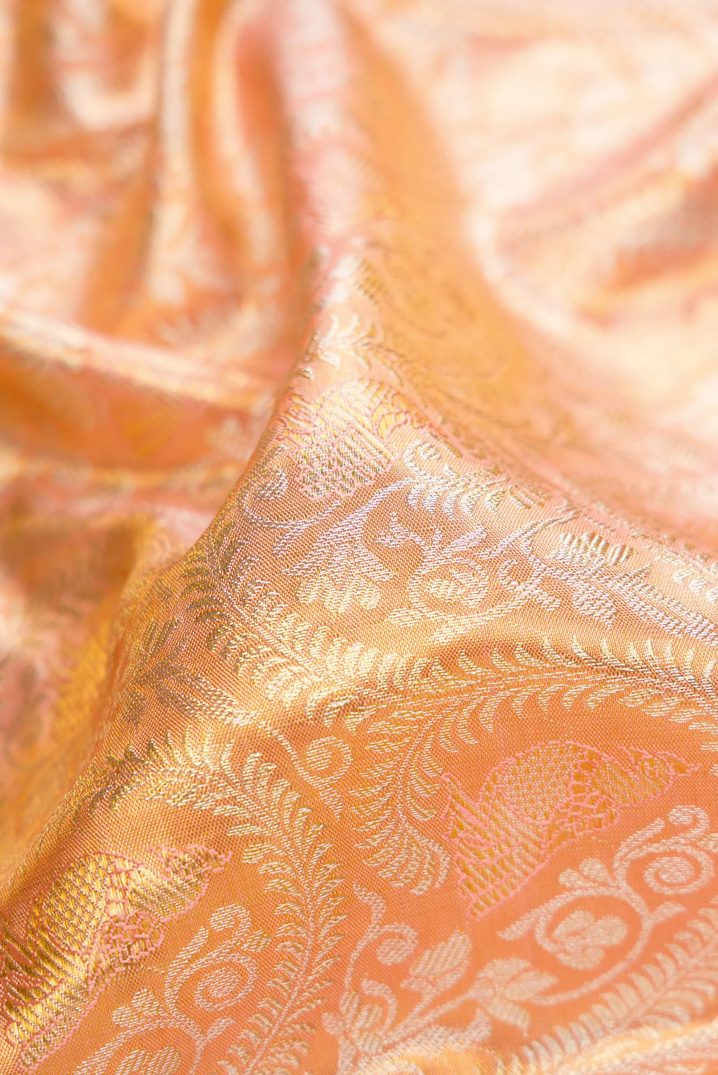 Sandal Dual Tone Kanchipuram Tissue Silk Saree - Image 2