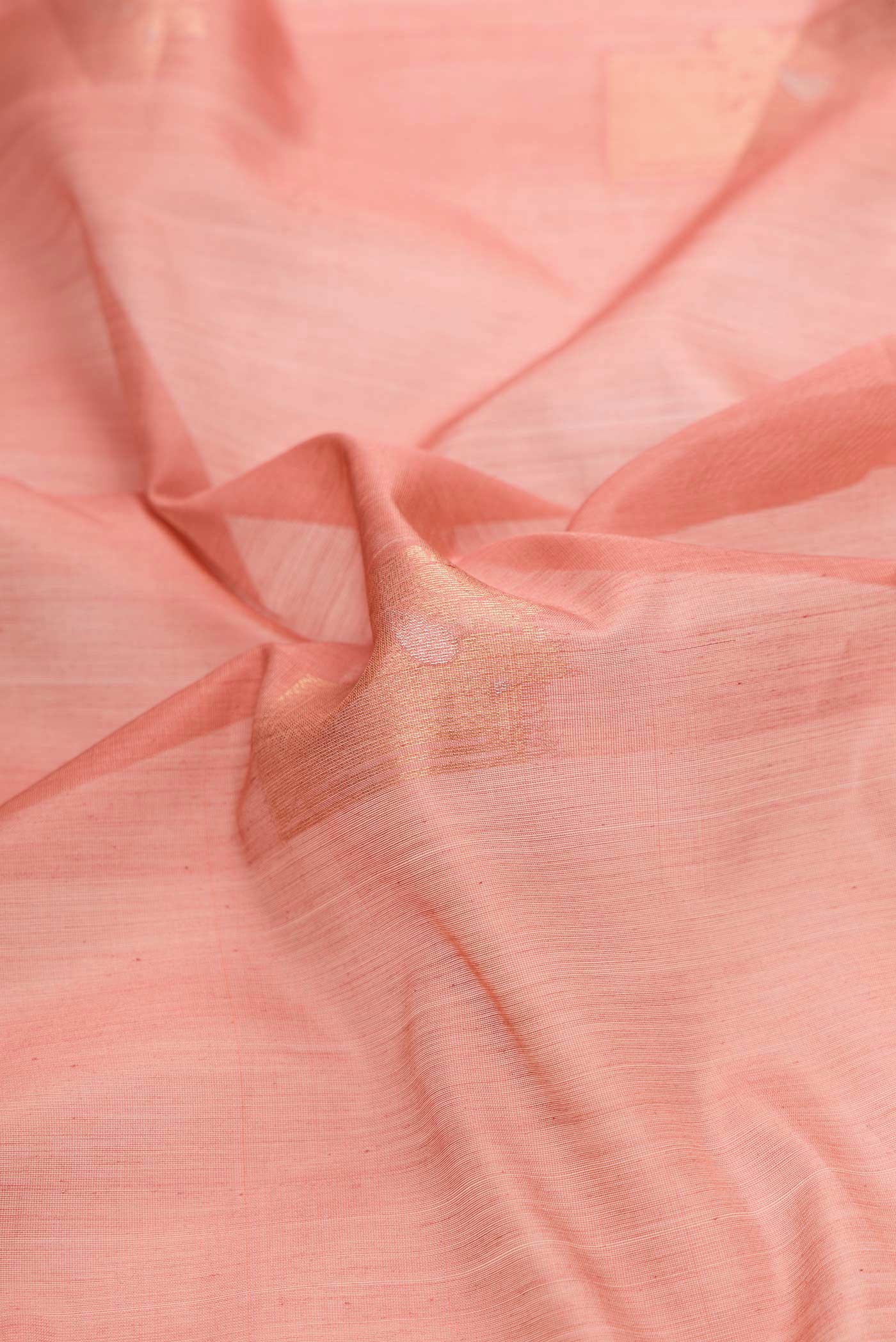 Golden Peach Dual Tone Silk Cotton Saree - Image 2