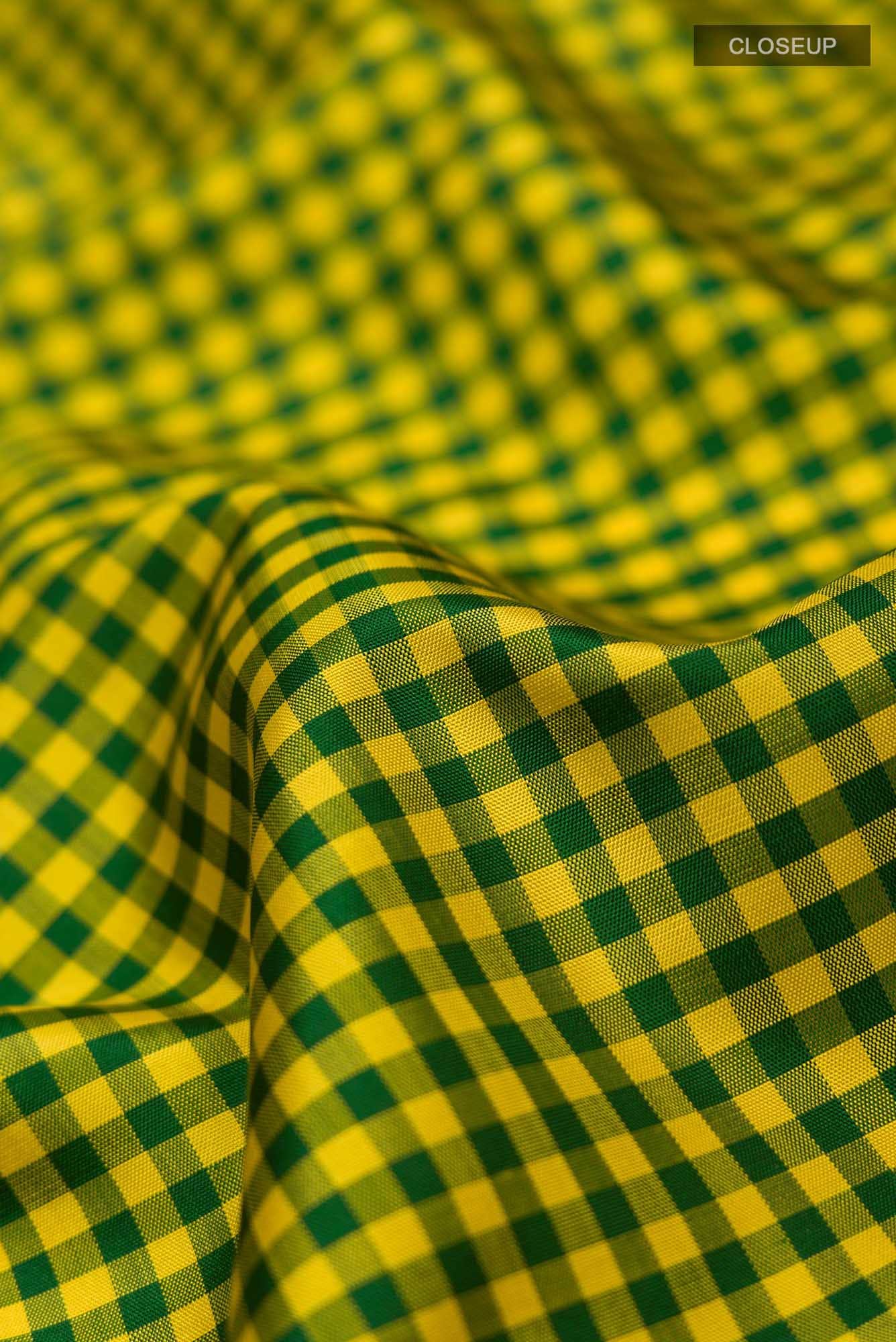 Green and Yellow Dual Tone Kanjivaram Silk Saree - Image 3