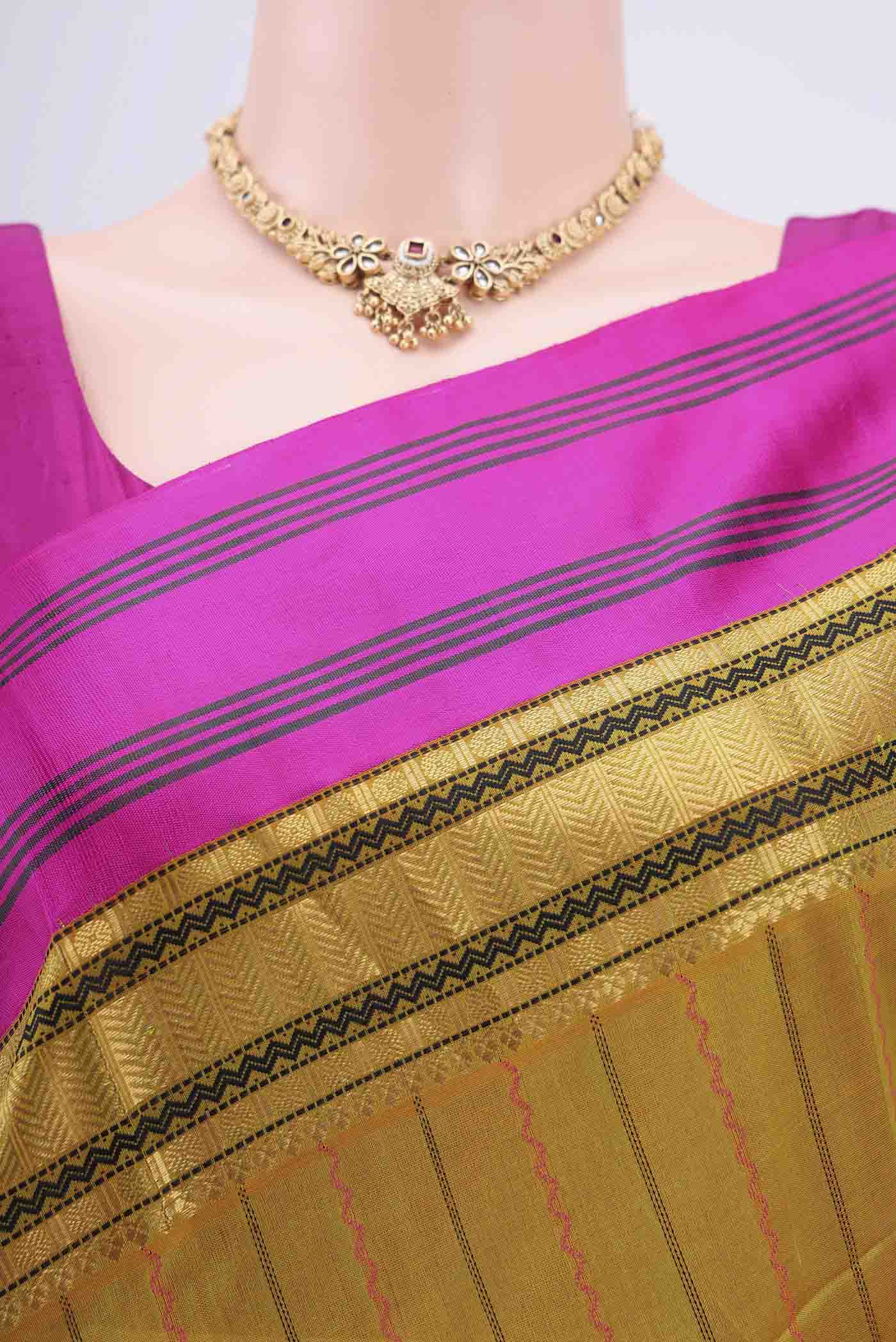 Acid Green Coimbatore Silk Cotton Saree - Image 2