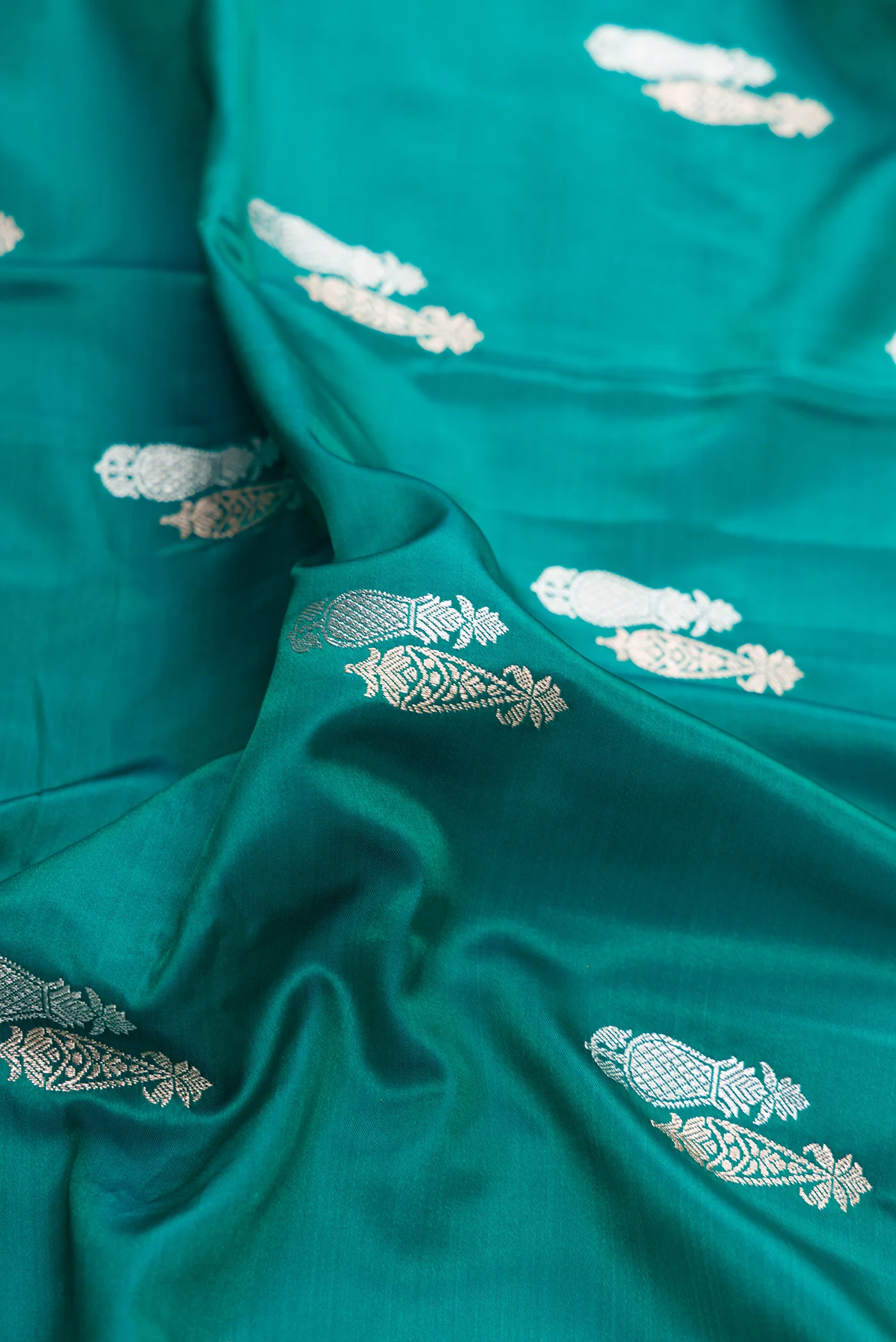 Teal Blended Banarasi Silk Saree - Image 2
