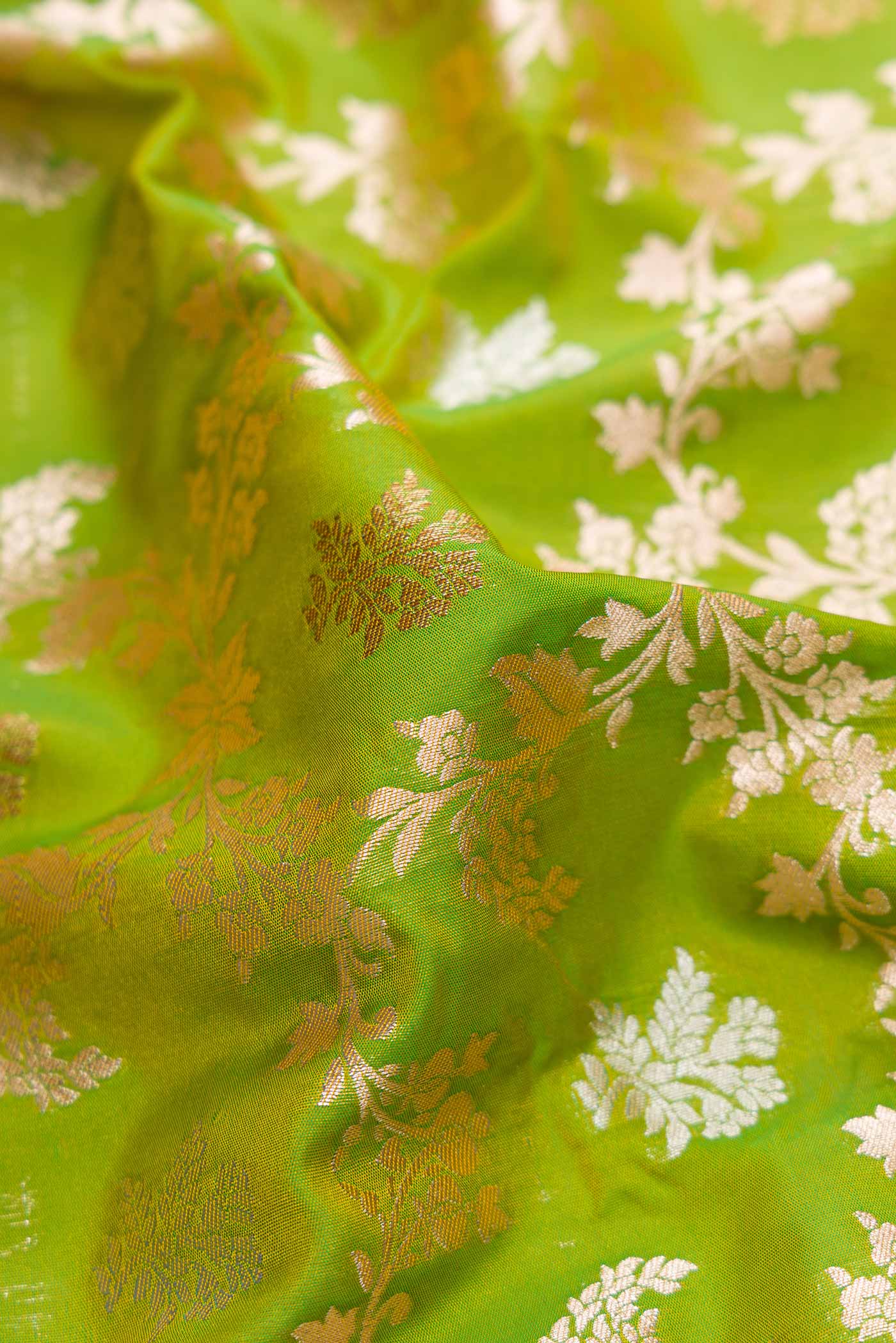 Green Blended Banarasi Silk Saree - Image 2