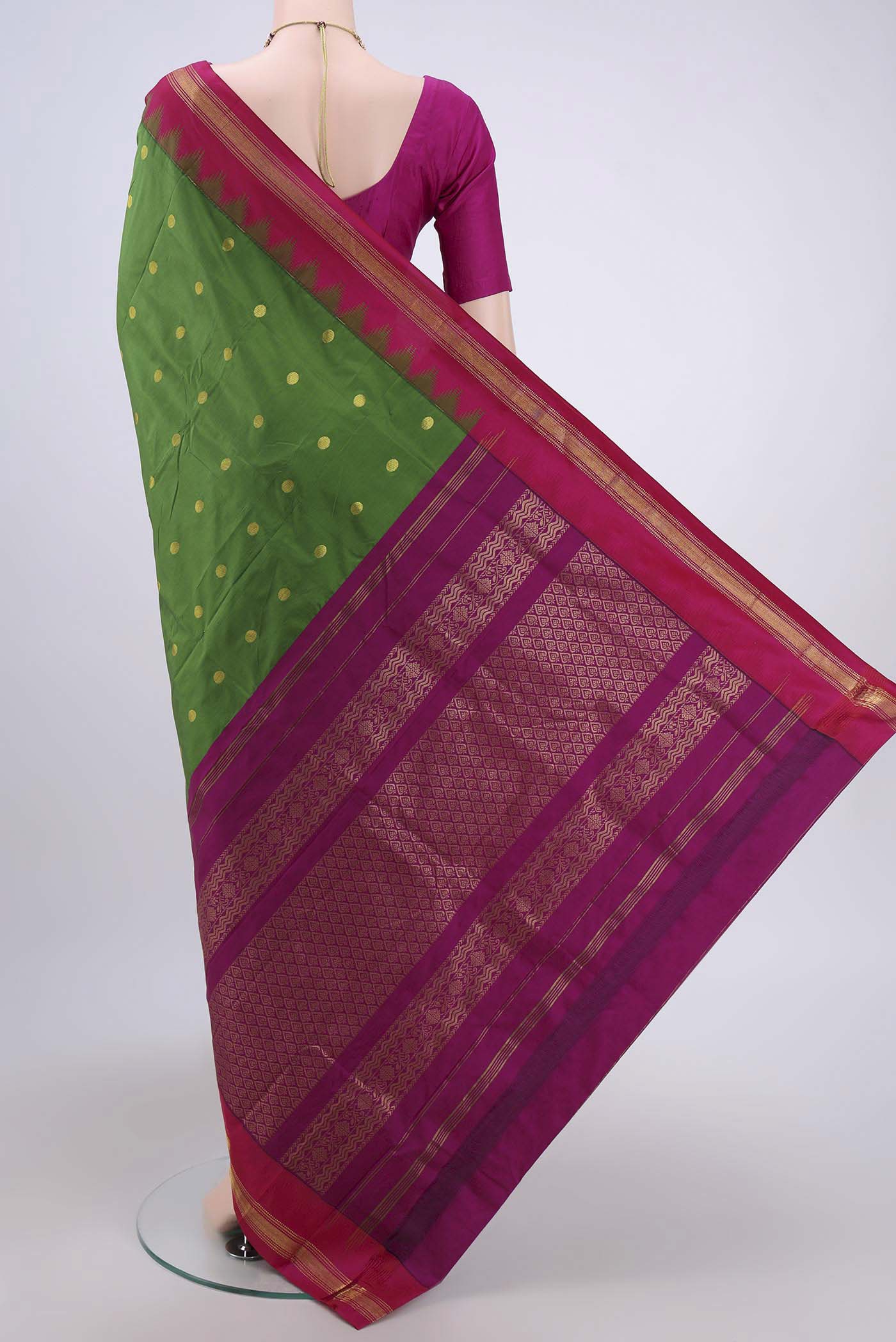 Green Blended Bangalore Silk Saree - Image 3