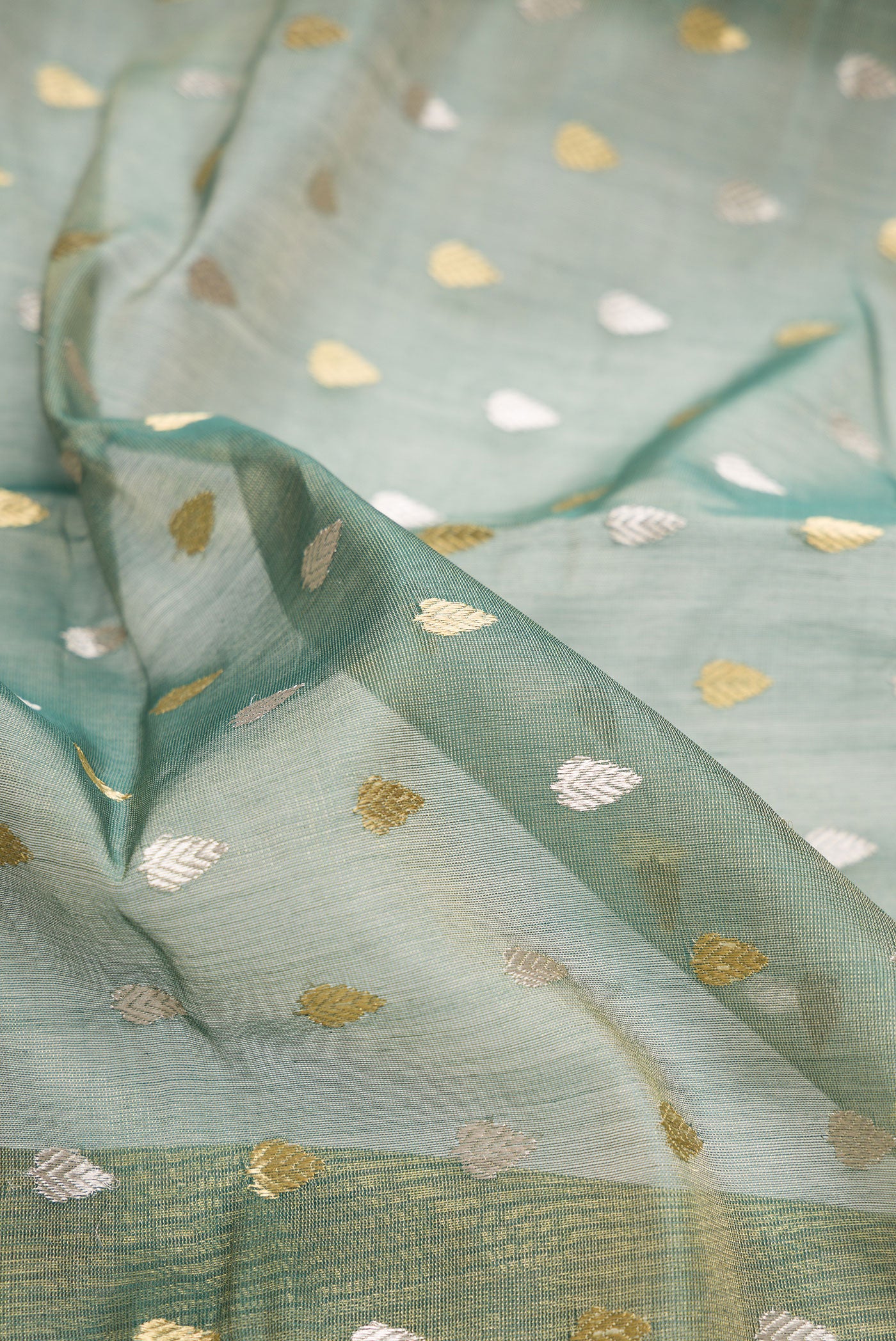 Green Dual Tone Chanderi Tissue Silk Saree - Image 2