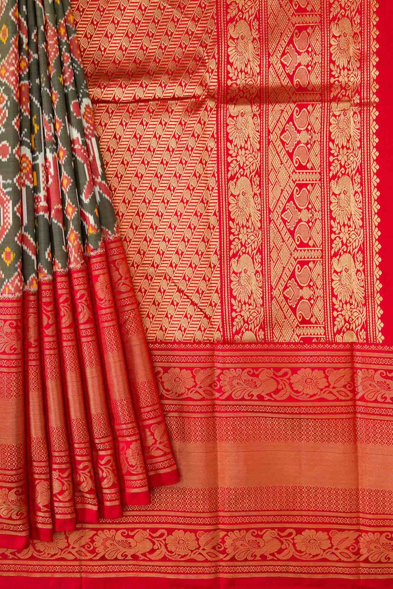 Green Dual Tone Double Ikat Saree - Image 2