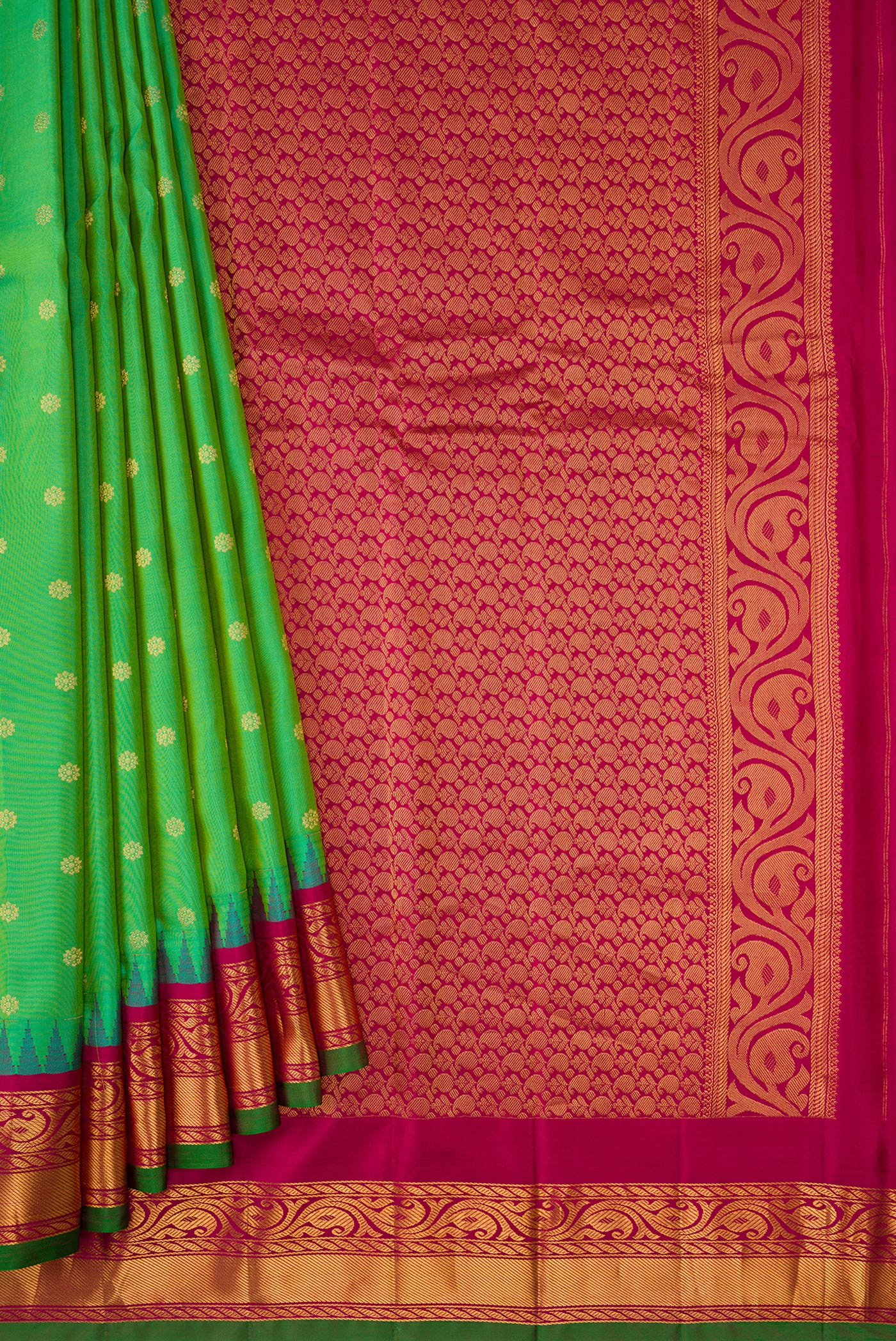 Green Gadwal Silk Saree - Image 4