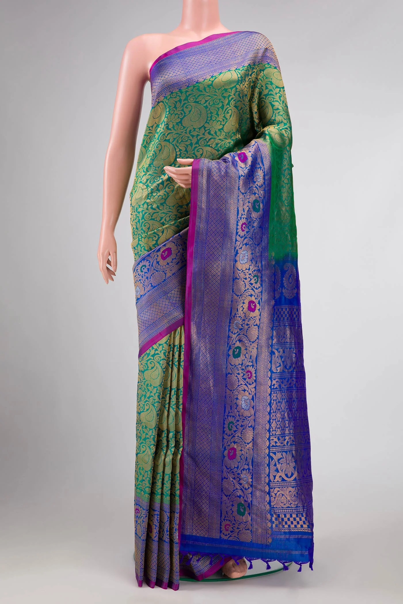 Green Dual Tone Gadwal Silk Saree