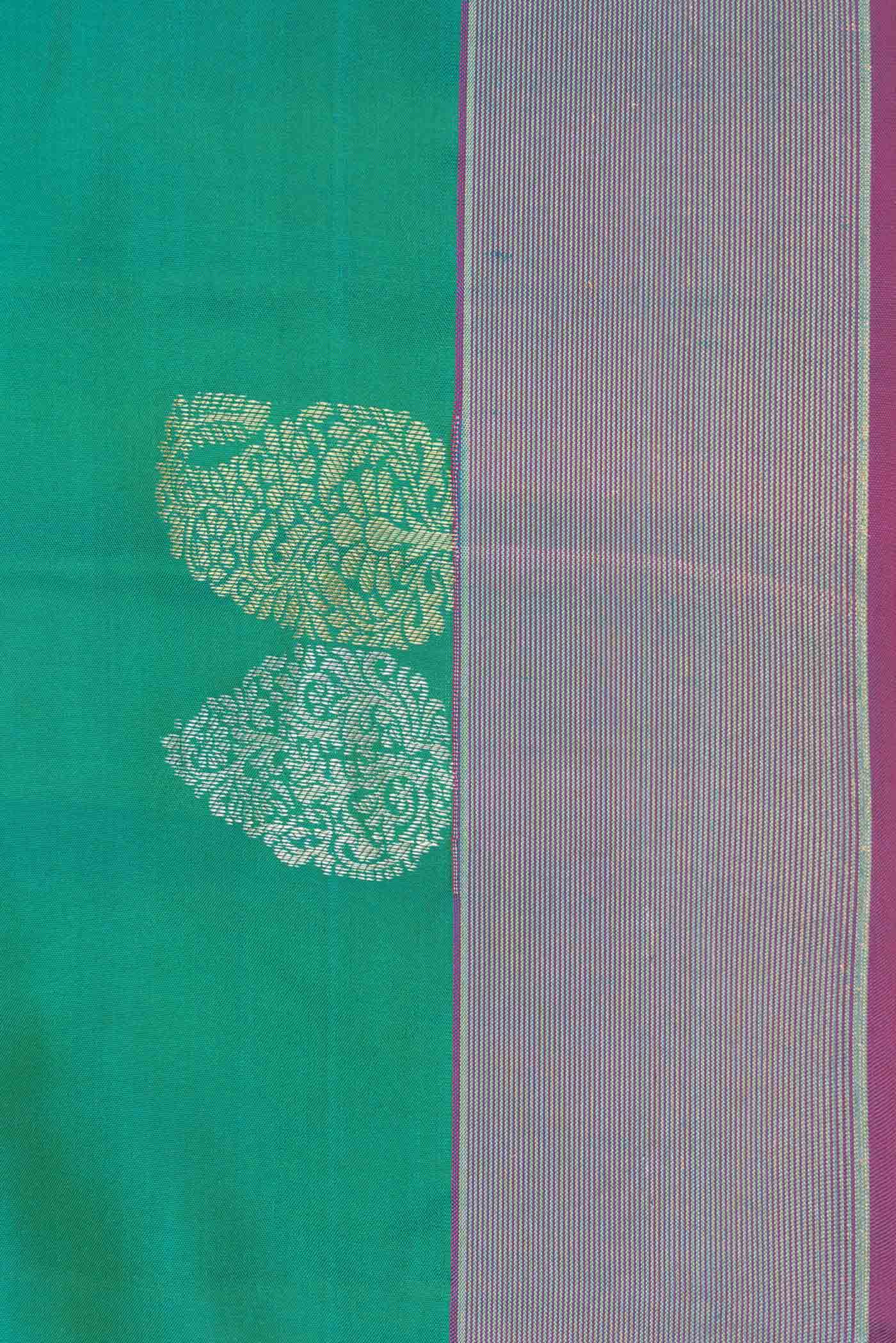 Green Dual Tone Kanchipuram Saree - Image 3