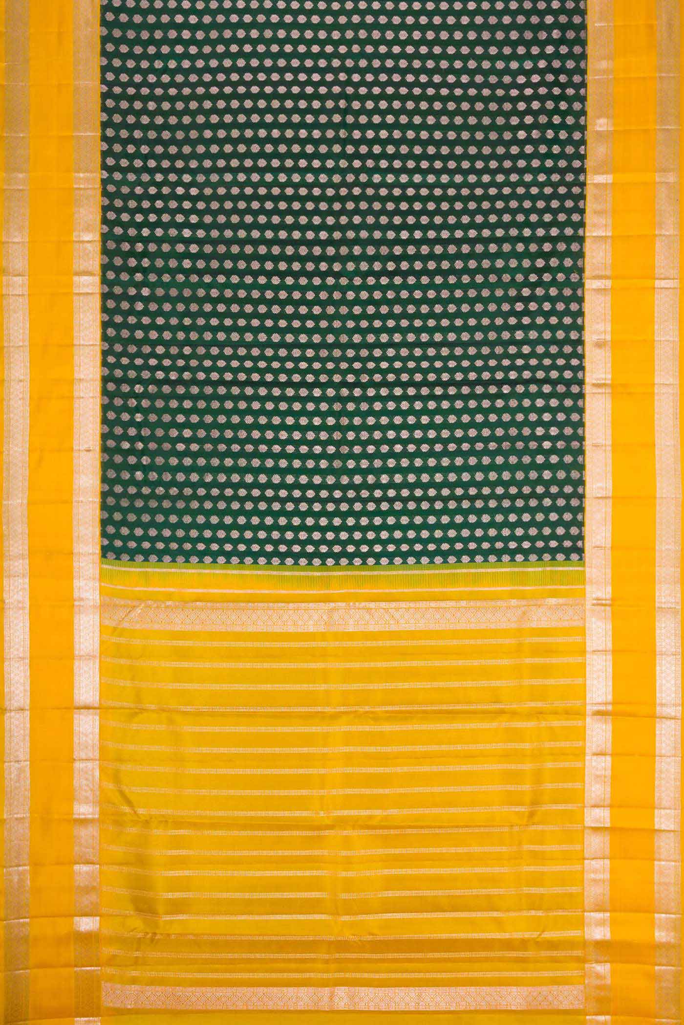 Green Dual Tone Kanjivaram Silk Saree - Image 6