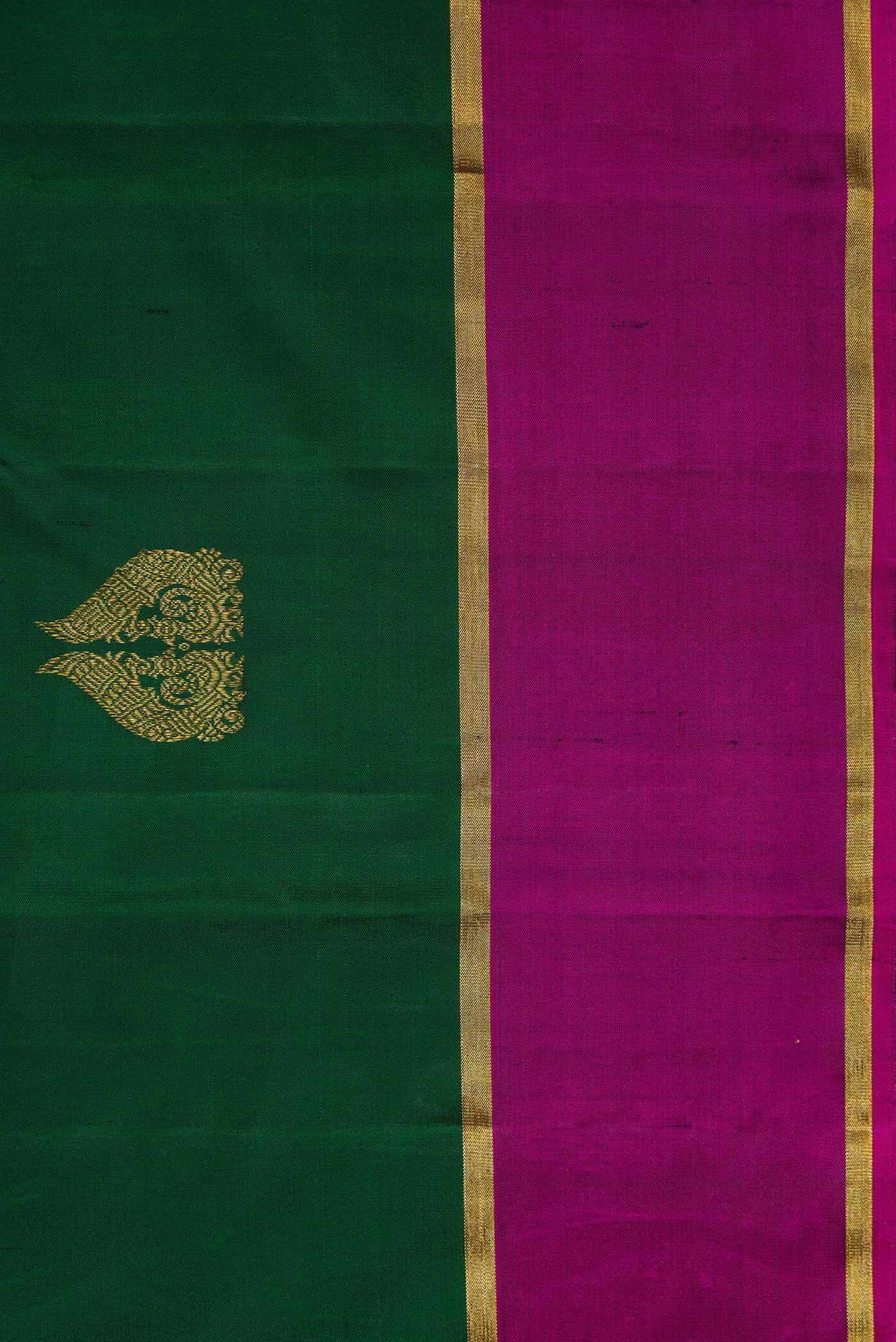 Green Dual Tone Kanjivaram Silk Saree - Image 3