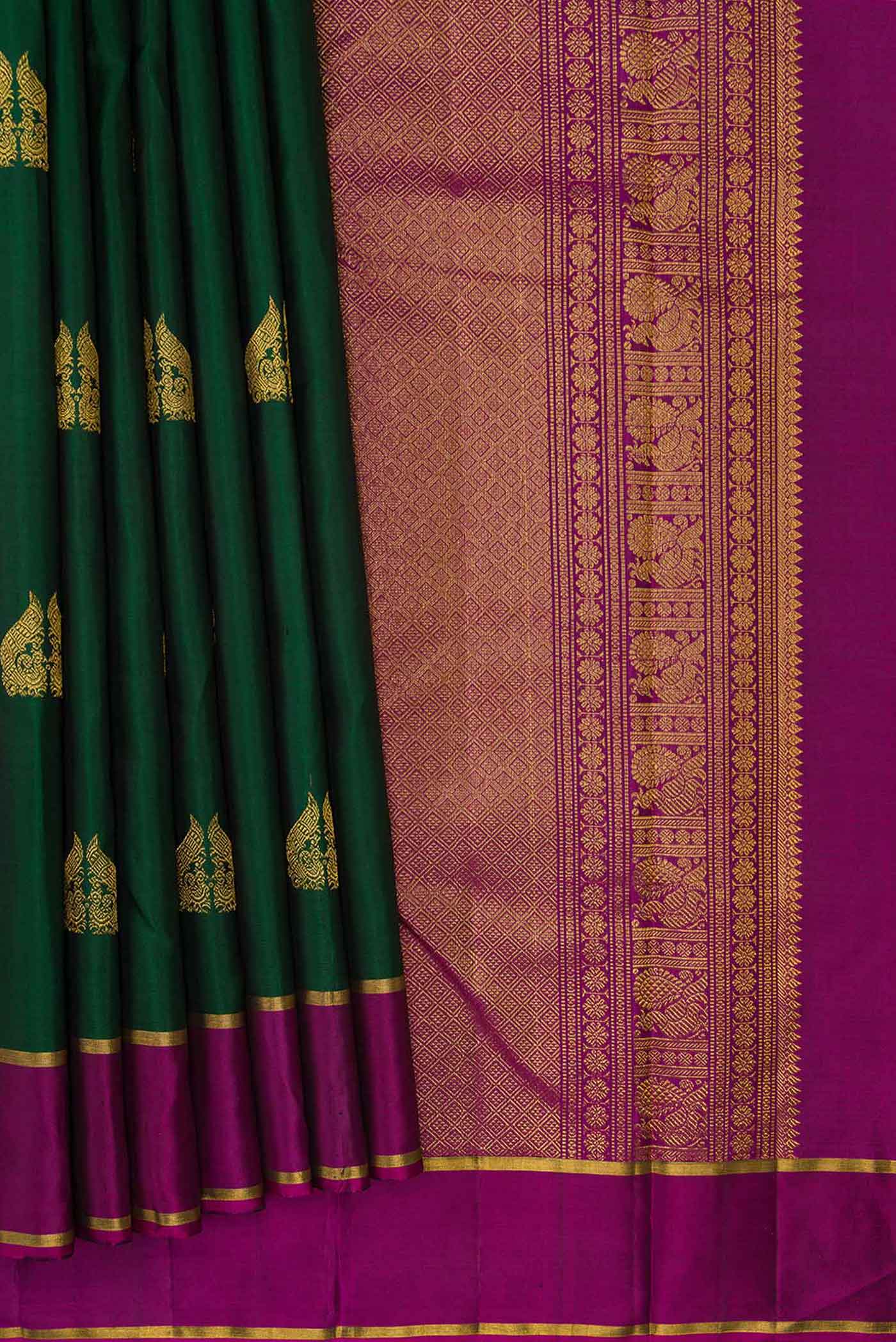 Green Dual Tone Kanjivaram Silk Saree - Image 4