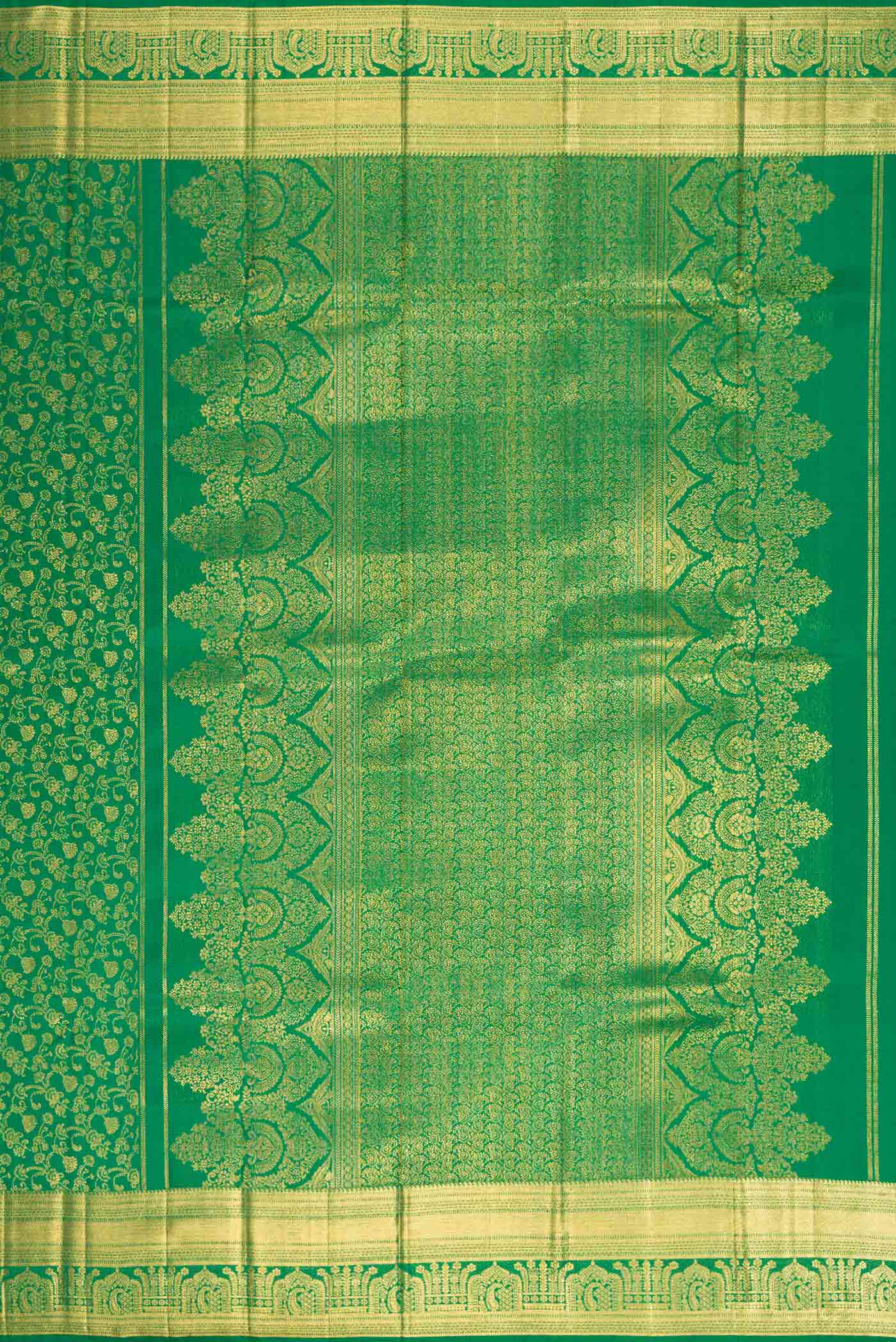 Green Dual Tone Kanjivaram Silk Saree - Image 7