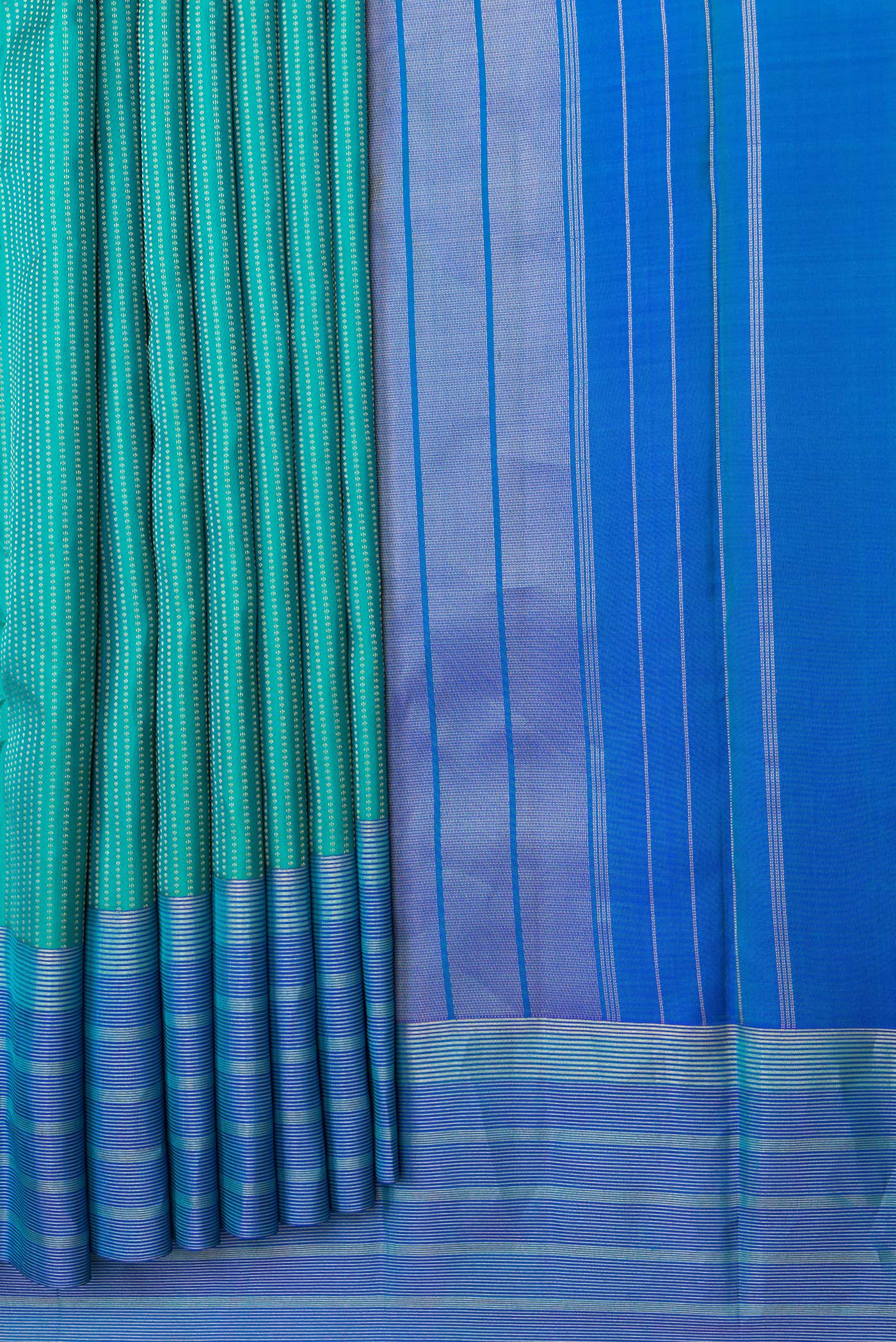 Turquoise Kanchipuram Silk Saree - Image 4