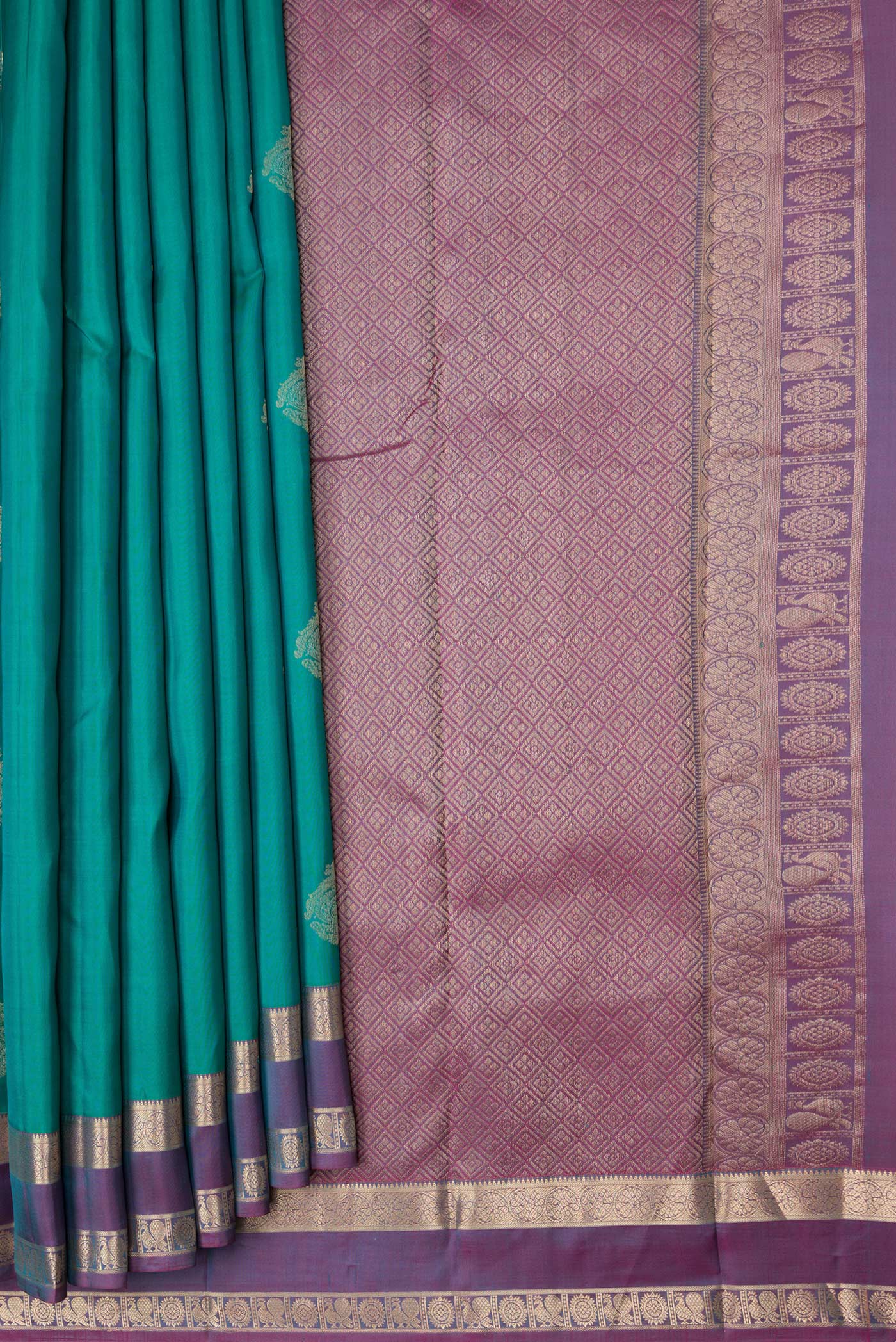 Green Kanchipuram Silk Saree - Image 4