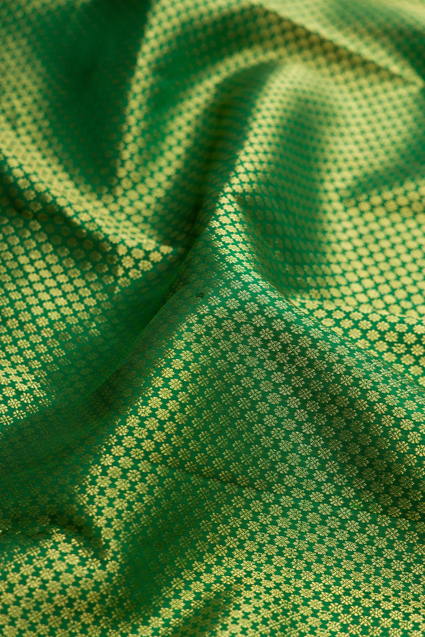 Green Kanchipuram Silk Saree - Image 2
