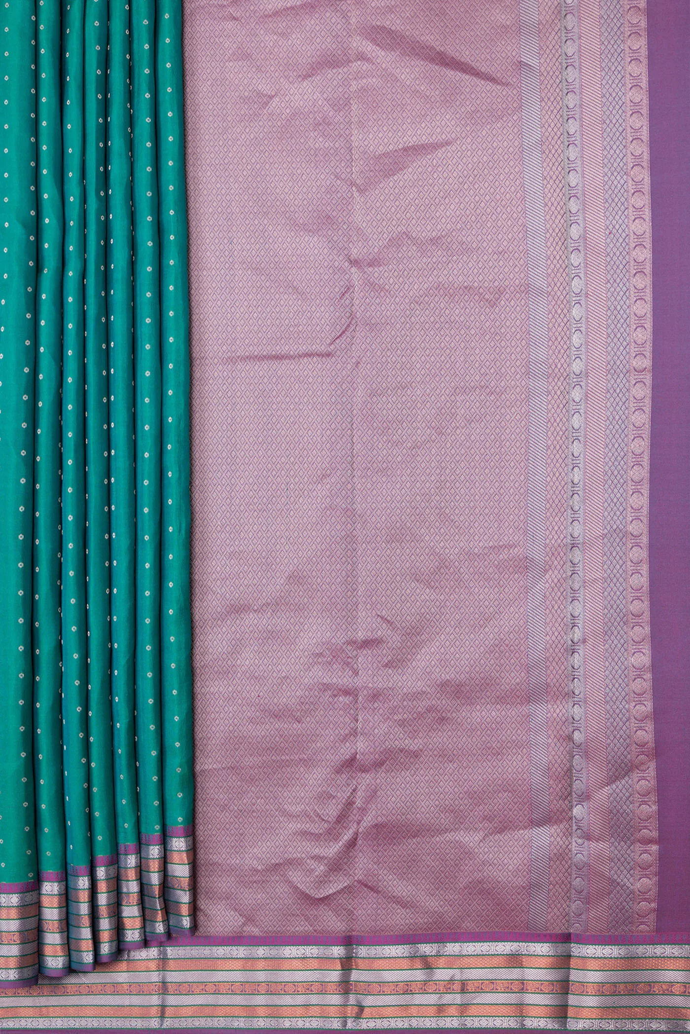 Blue with Green Color Kanchipuram Silk Saree - Image 4