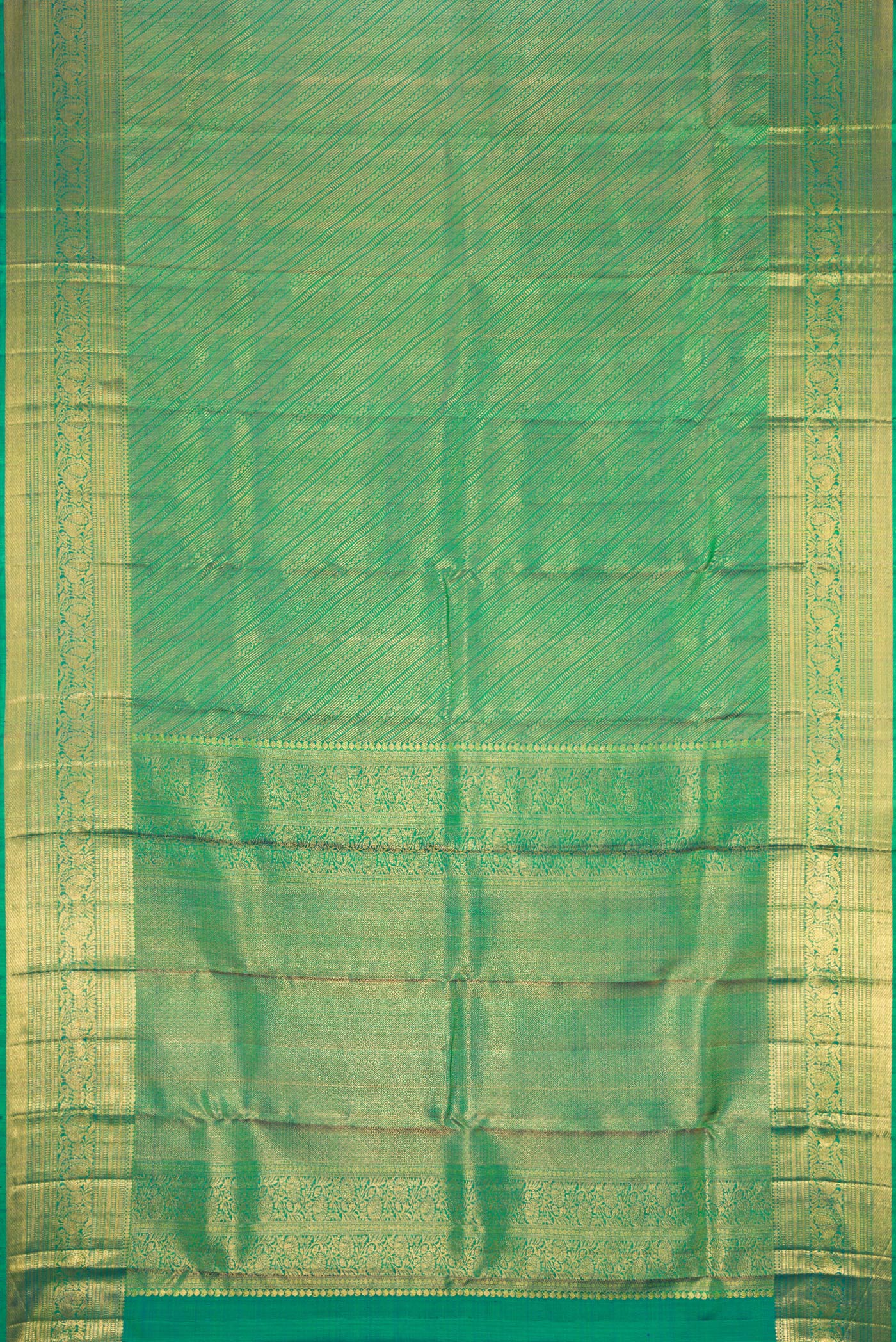 Green with Blue Color Kanchipuram Silk Saree - Image 6