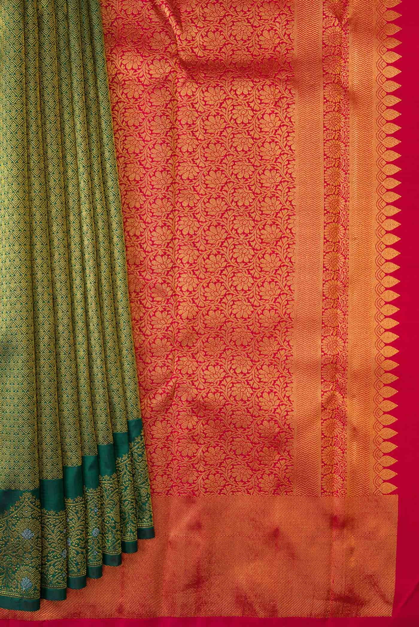Green Dual Tone Kanchipuram Silk Saree - Image 4