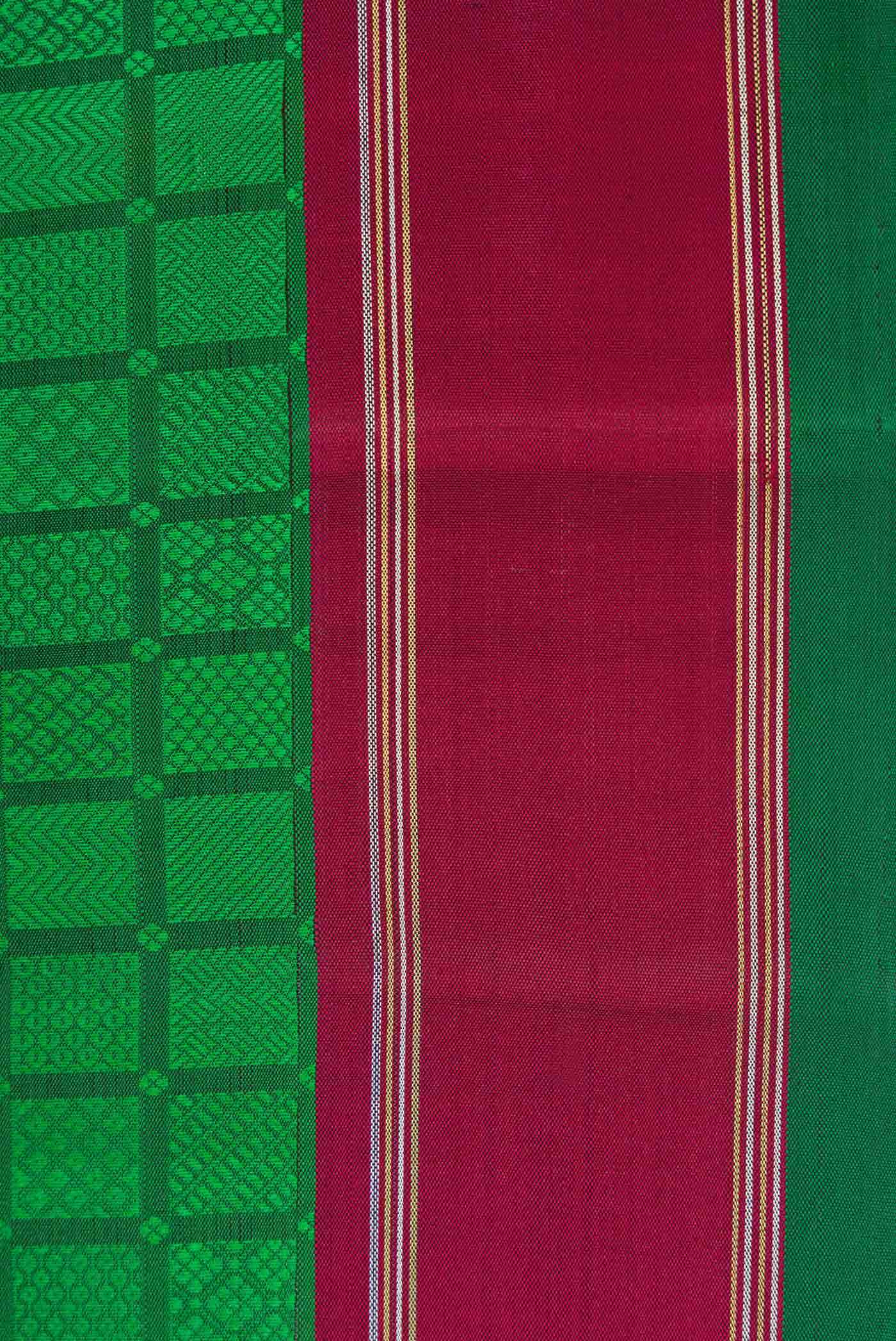 Pure Silk Pure Zari Green Dual Tone Kanchipuram Saree - Image 5