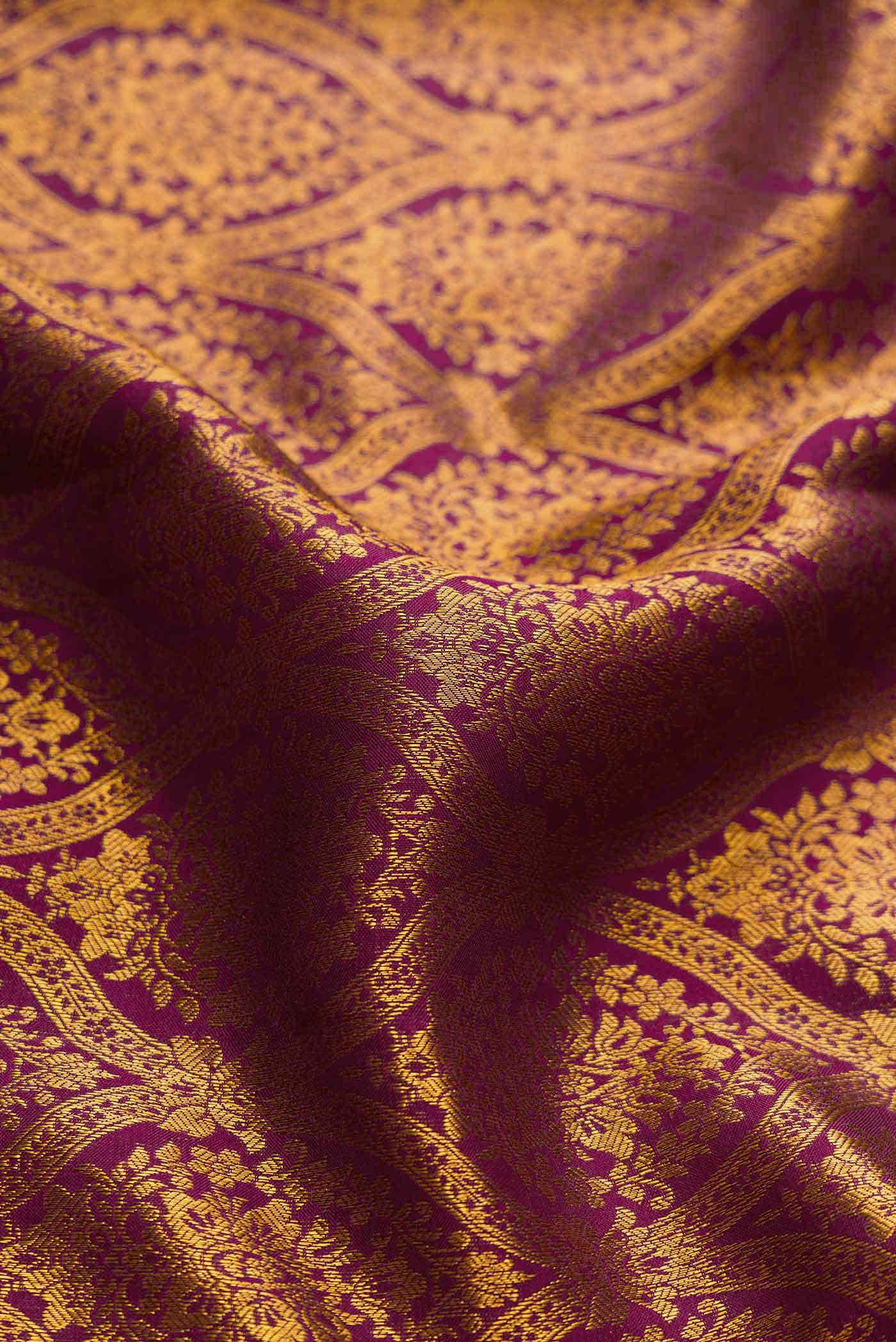 Green Dual Tone Kanchipuram Silk Saree - Image 3