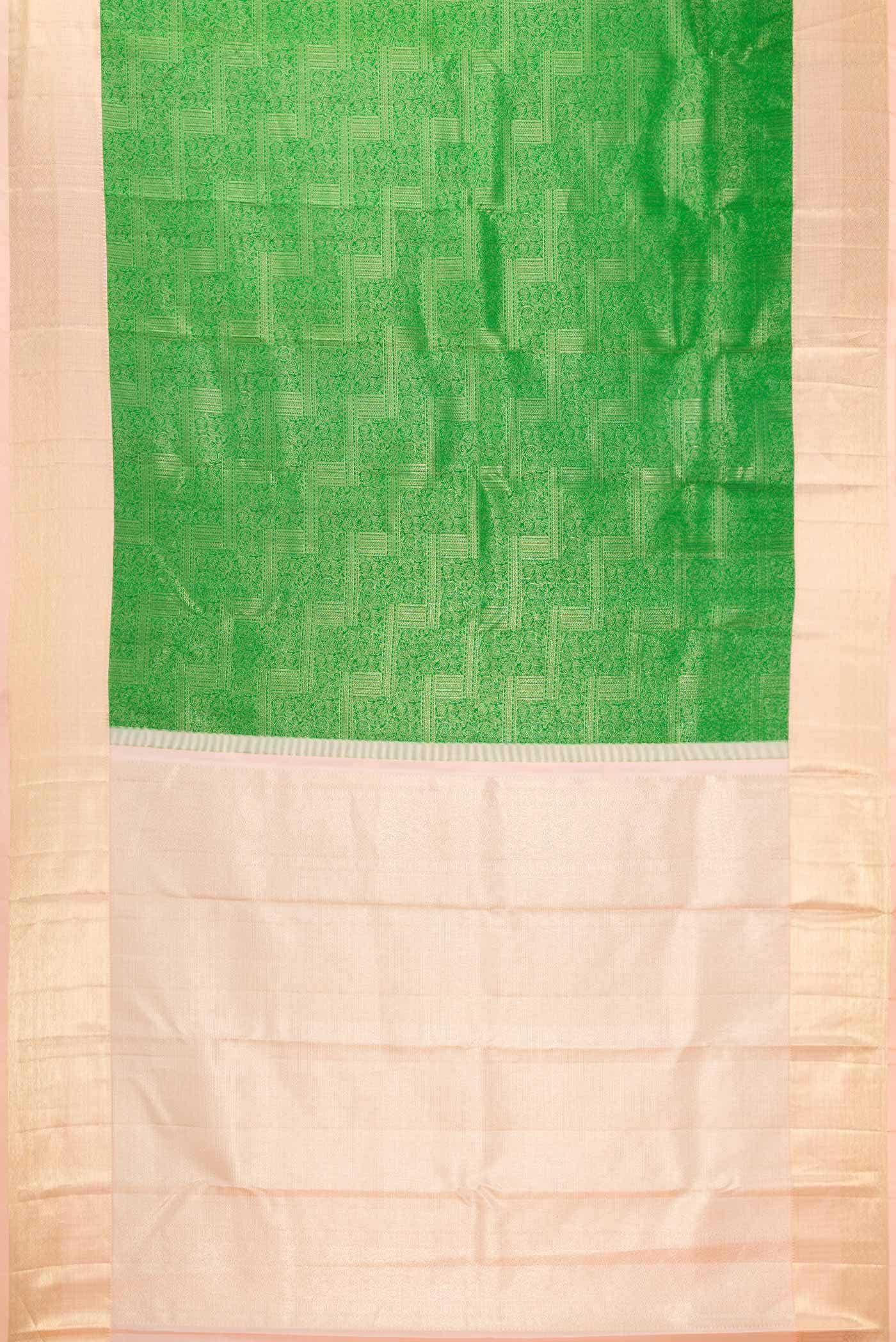 Green Dual Tone Kanjivaram Silk Saree - Image 4