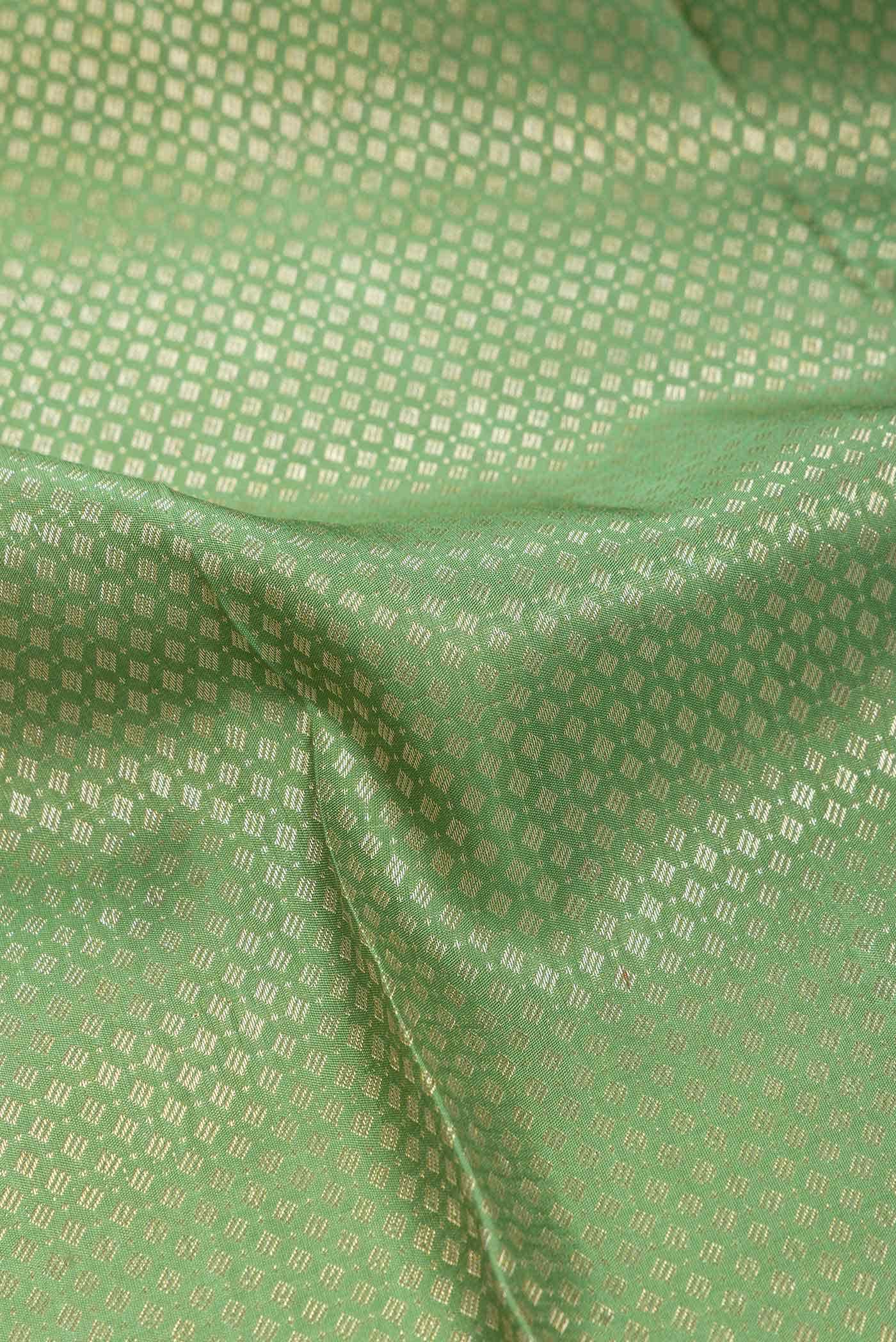 Green Dual Tone Kanchipuram Silk Saree - Image 3