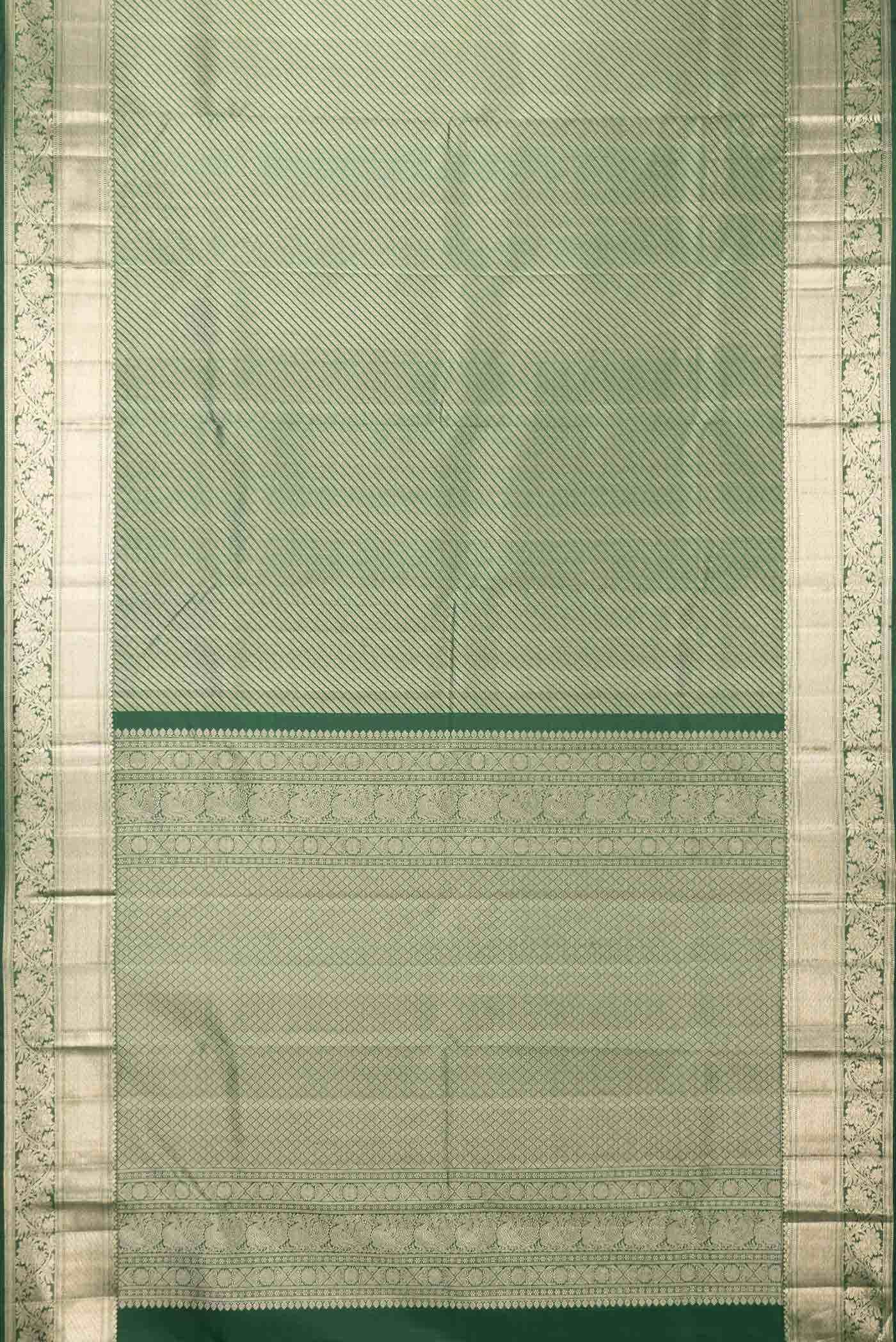 Green Dual Tone Kanchipuram Silk Saree - Image 4