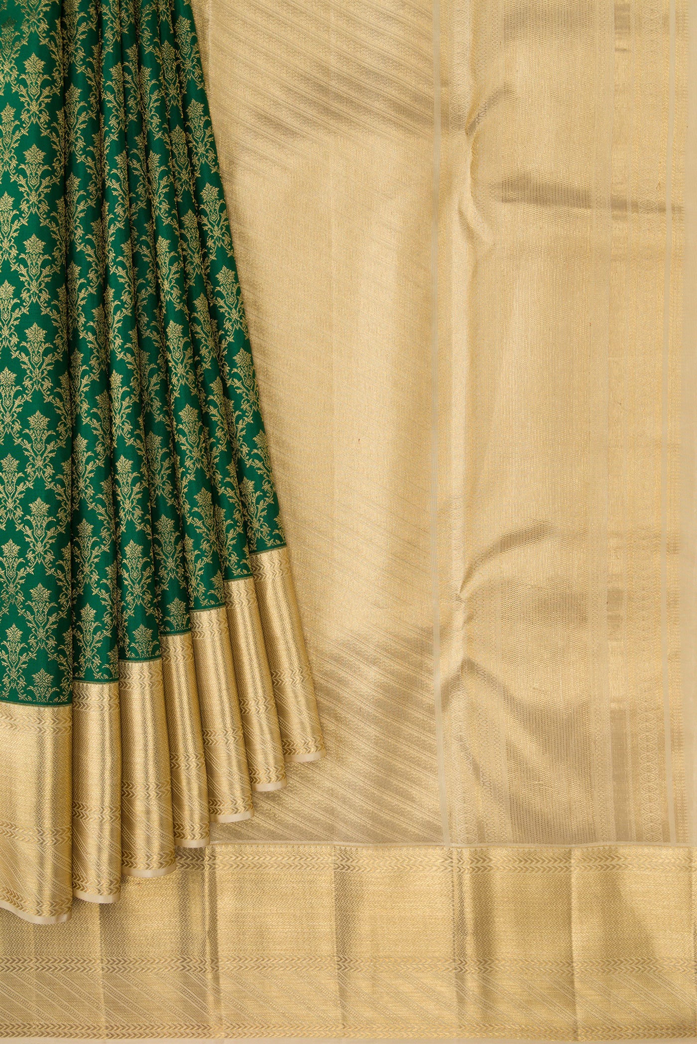 Bottle Green Kanjivaram Silk Saree - Image 4