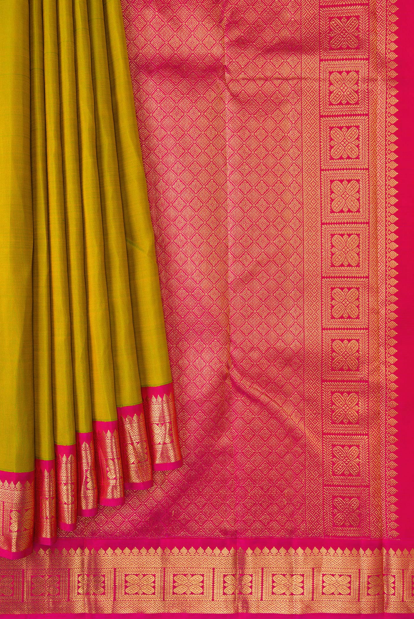 Green Kanjivaram Silk Saree - Image 4