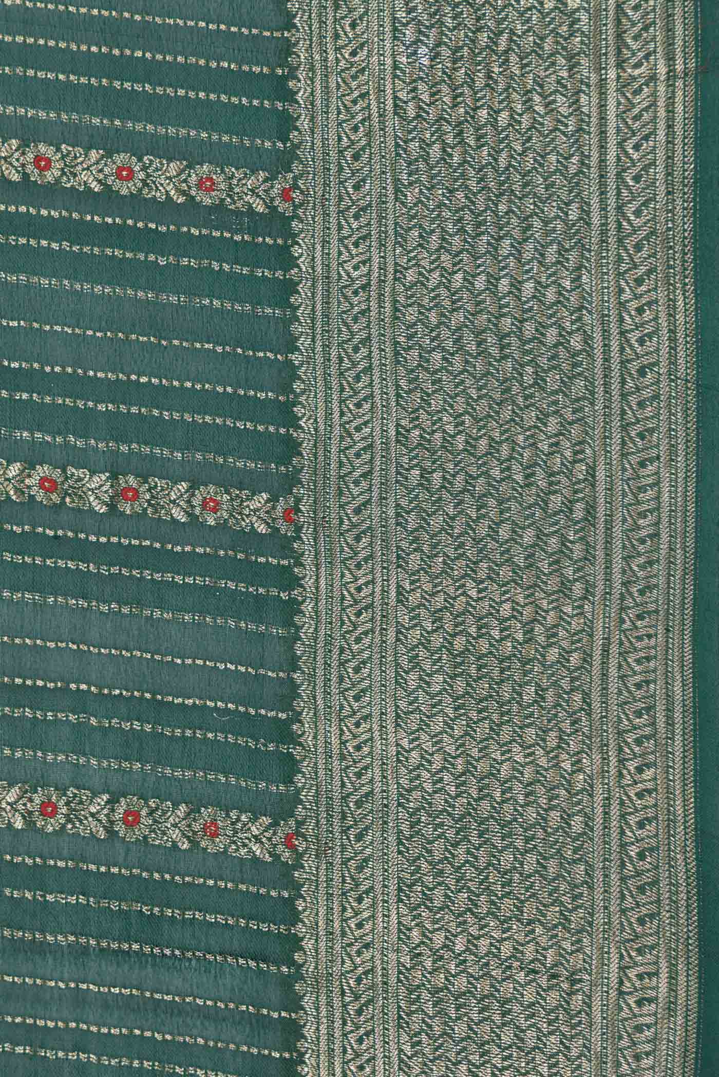 Green Dual Tone Mysore Georgette Saree - Image 3