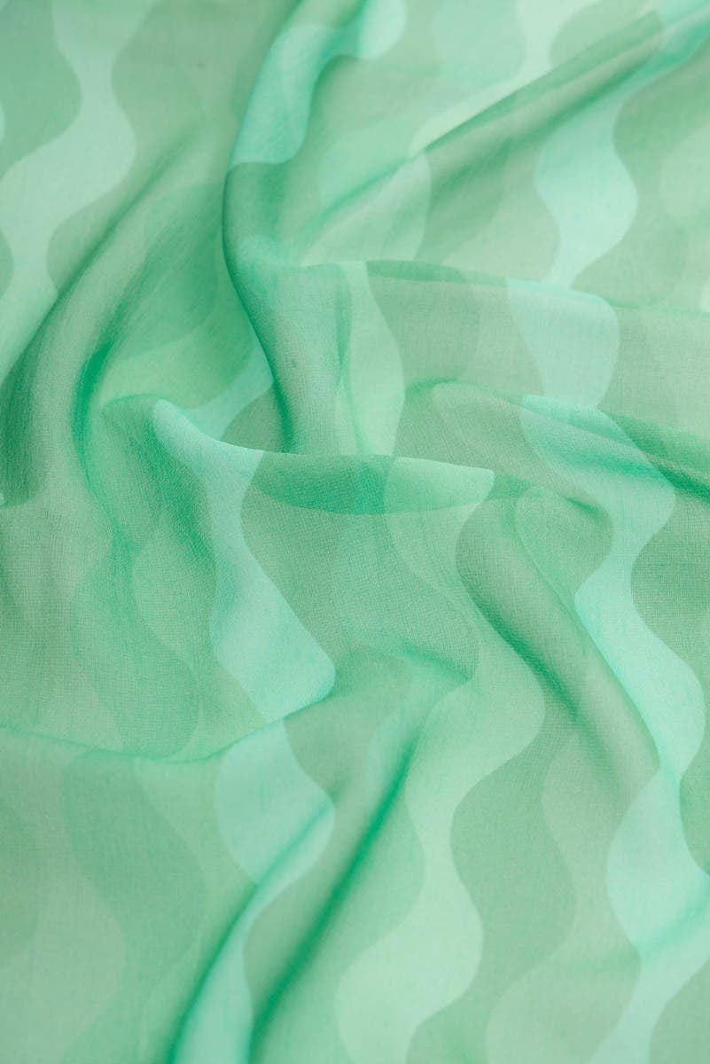 Green Dual Tone Mysore Georgette Saree - Image 3