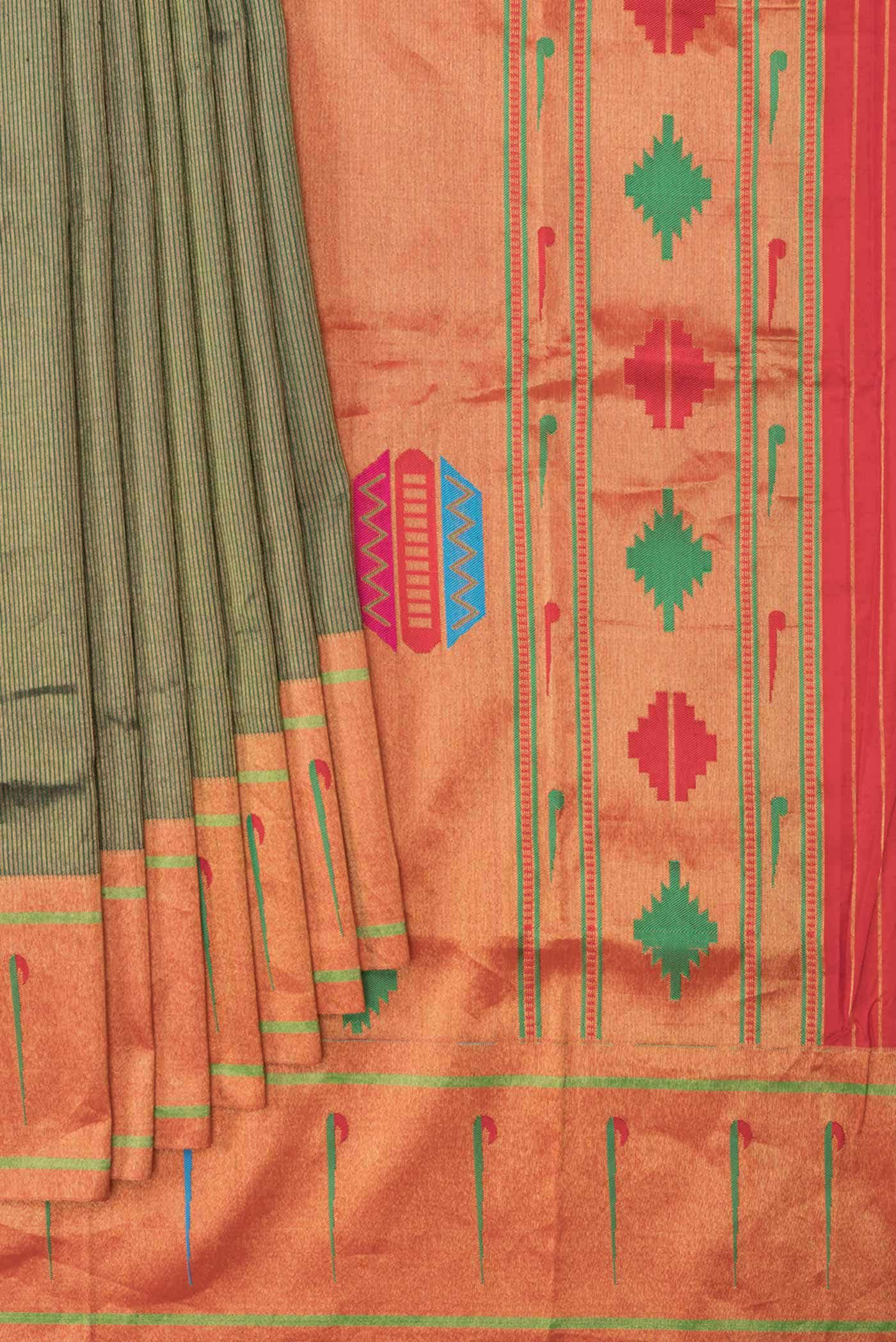 Green Dual Tone Paithani Silk Saree - Image 2