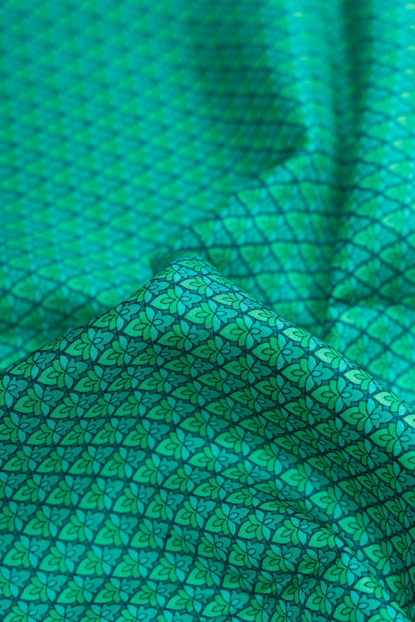 Green Printed Silk Saree - Image 2