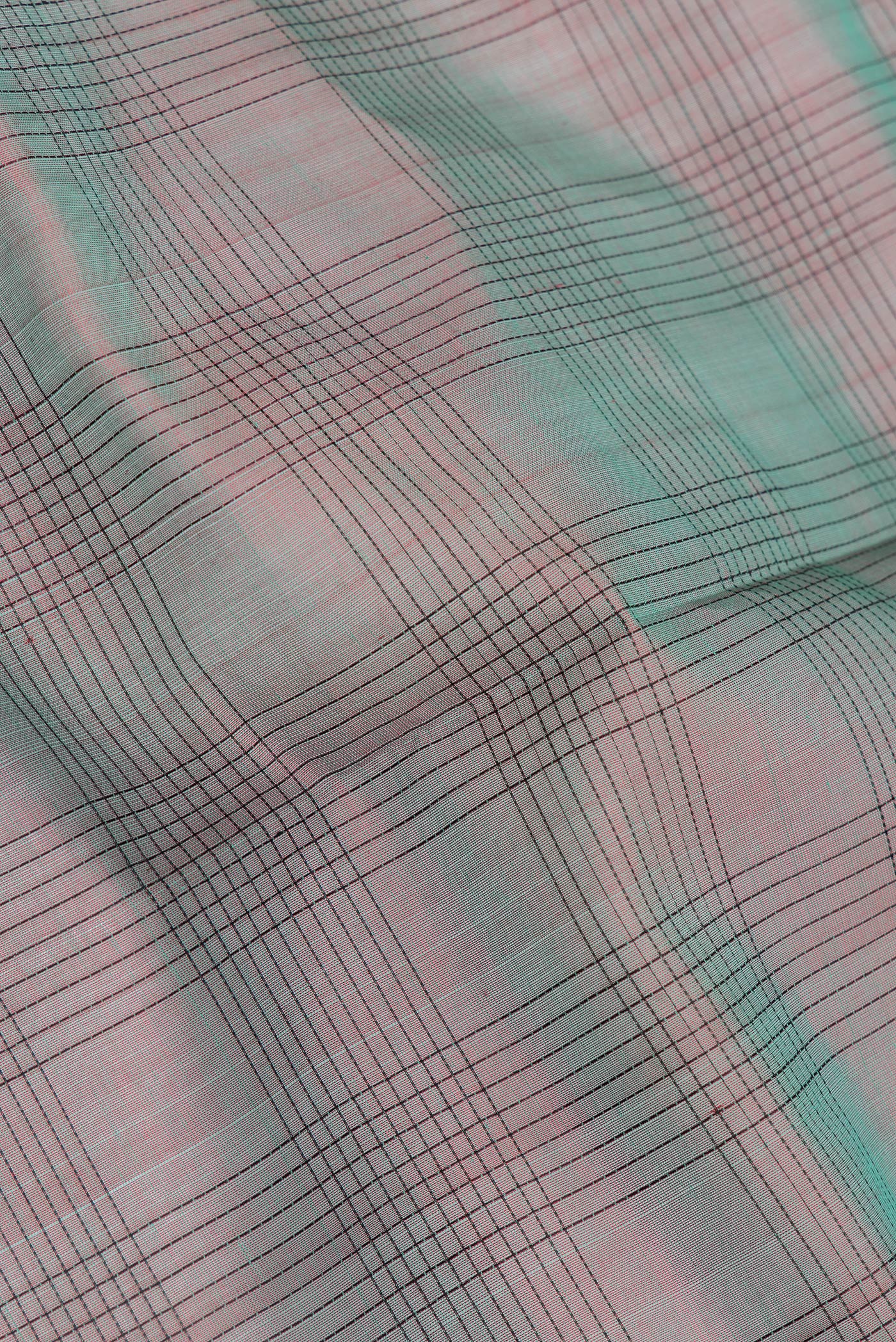 Green with Rose Pink Color Silk Cotton Saree - Image 2