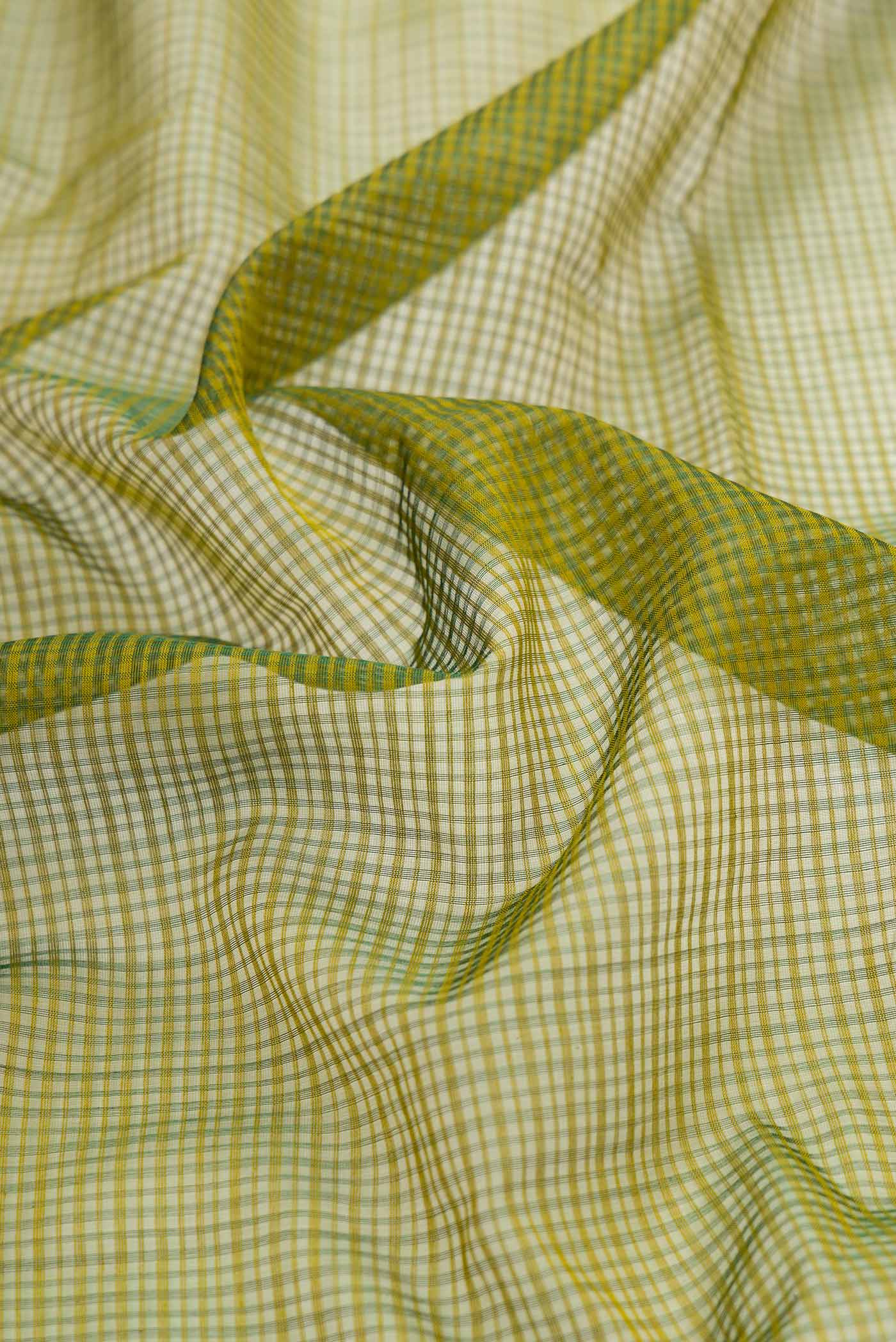 Green Dual Tone Silk Cotton Saree - Image 2