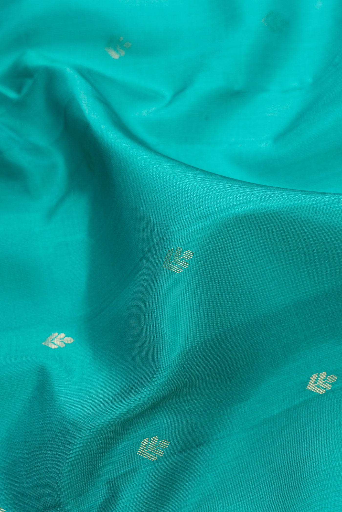 Turquoise Dual Tone Soft Silk Saree - Image 2