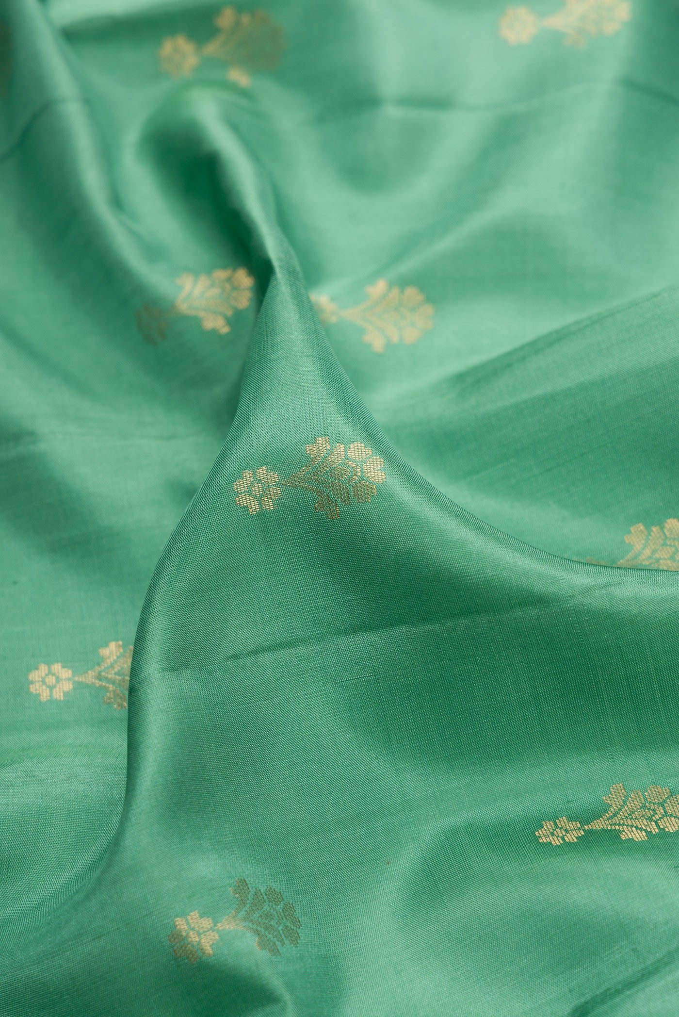 Green Soft Silk Saree - Image 2