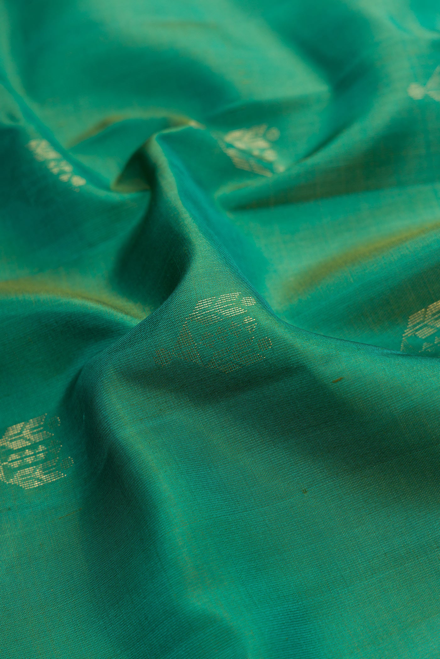 Green Soft Silk Saree - Image 2