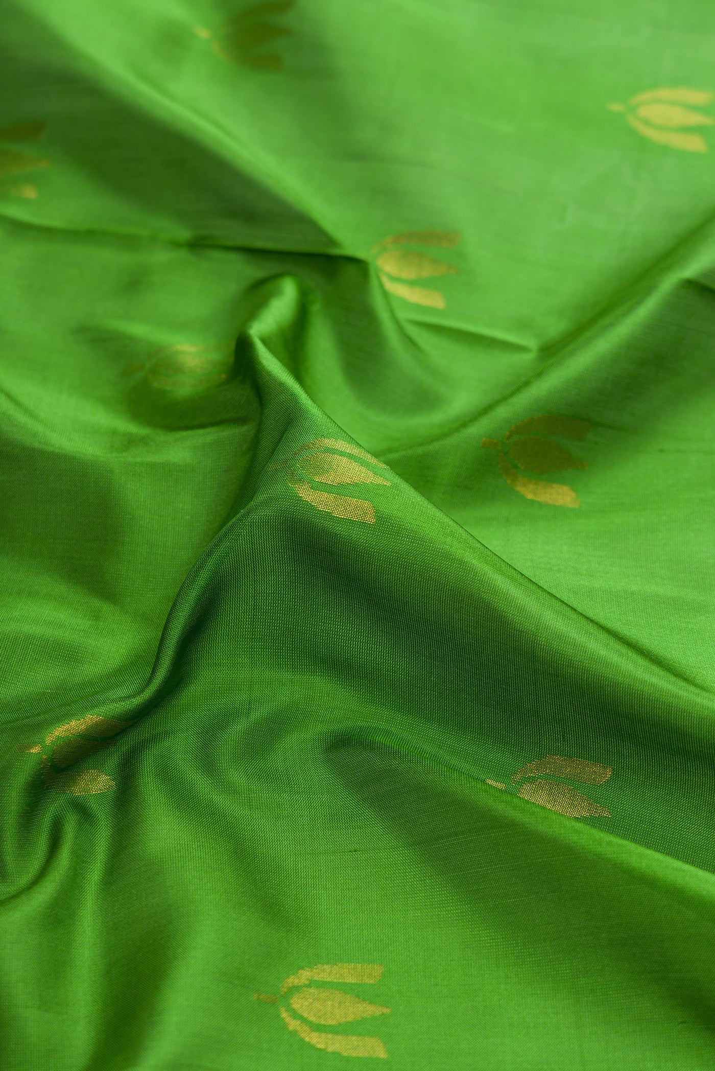 Green Uppada Silk Saree - Image 2