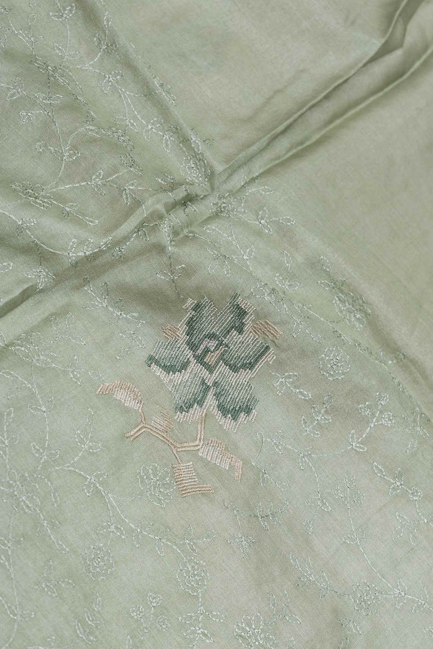 Green Dual Tone Tussar Saree - Image 2