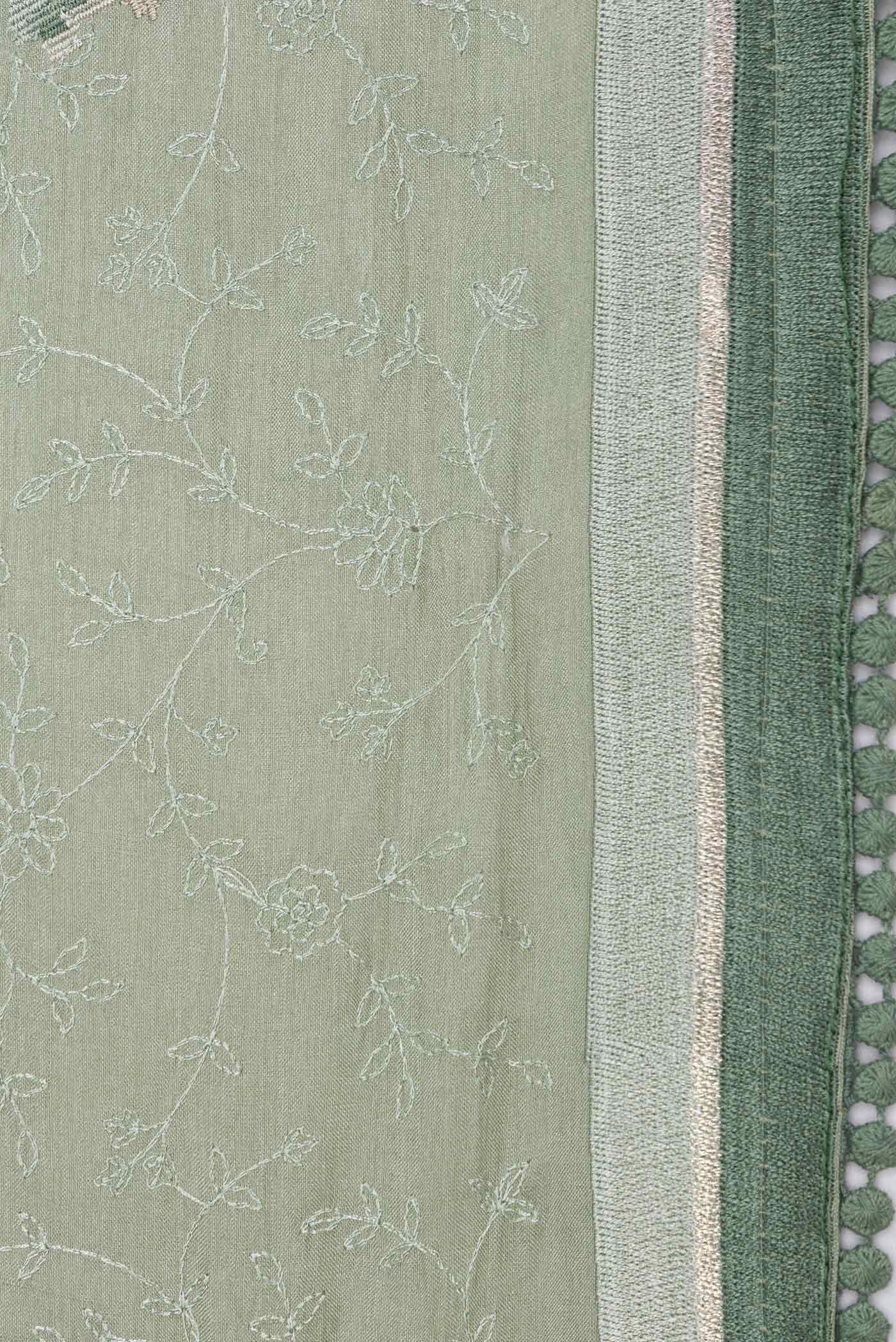 Green Dual Tone Tussar Saree - Image 3