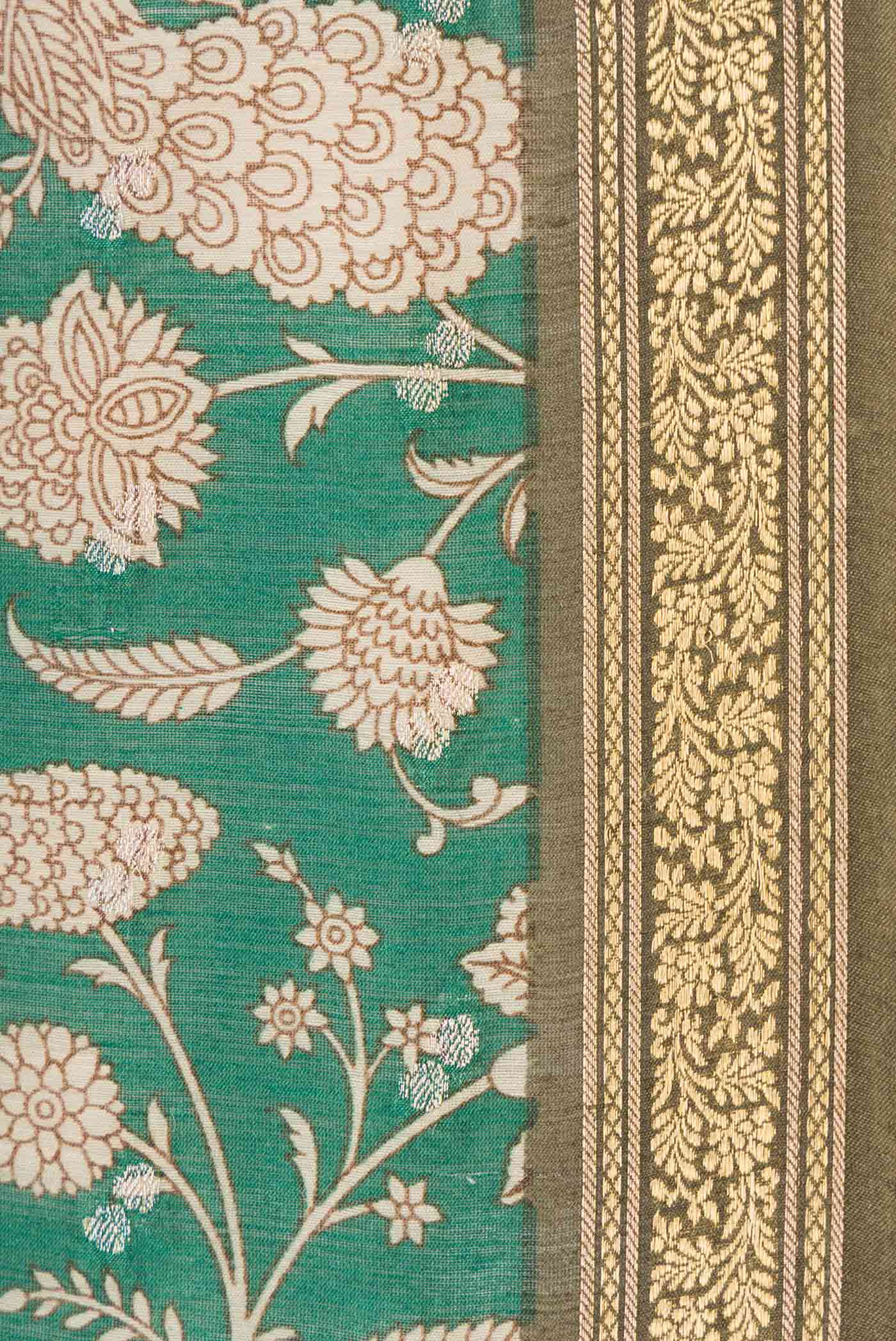 Green Dual Tone Tussar Silk Saree - Image 3