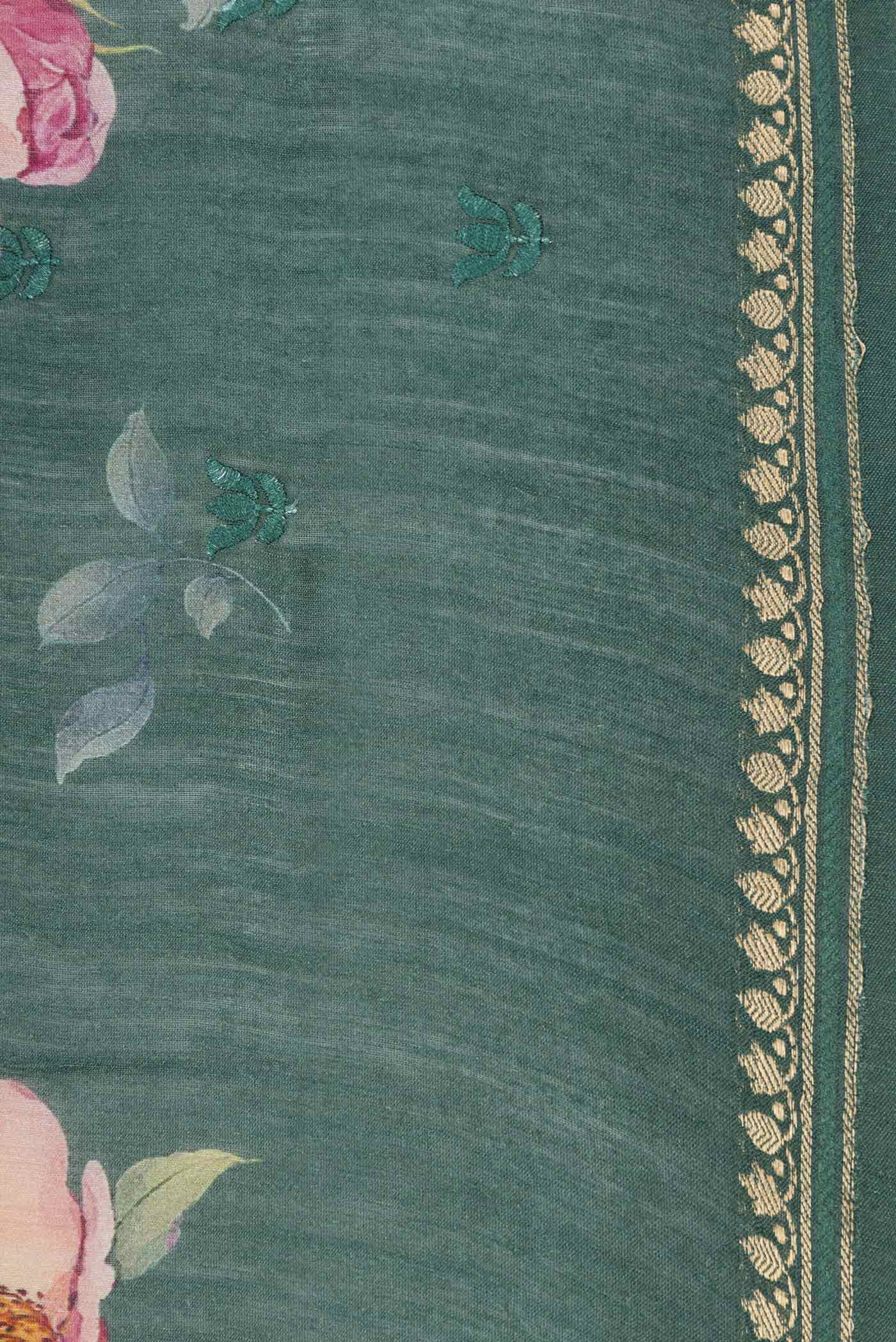 Green Dual Tone Tussar Silk Saree - Image 3