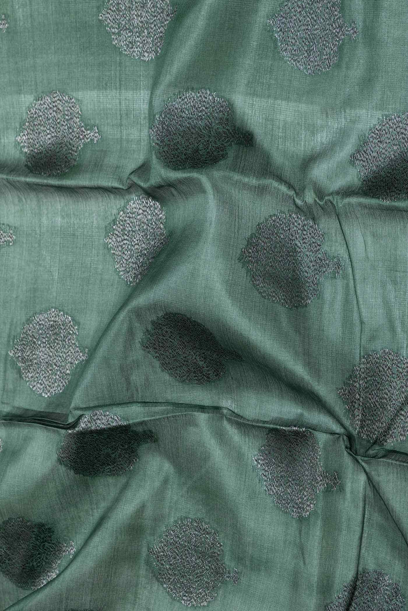 Green Dual Tone Tussar Silk Saree - Image 2