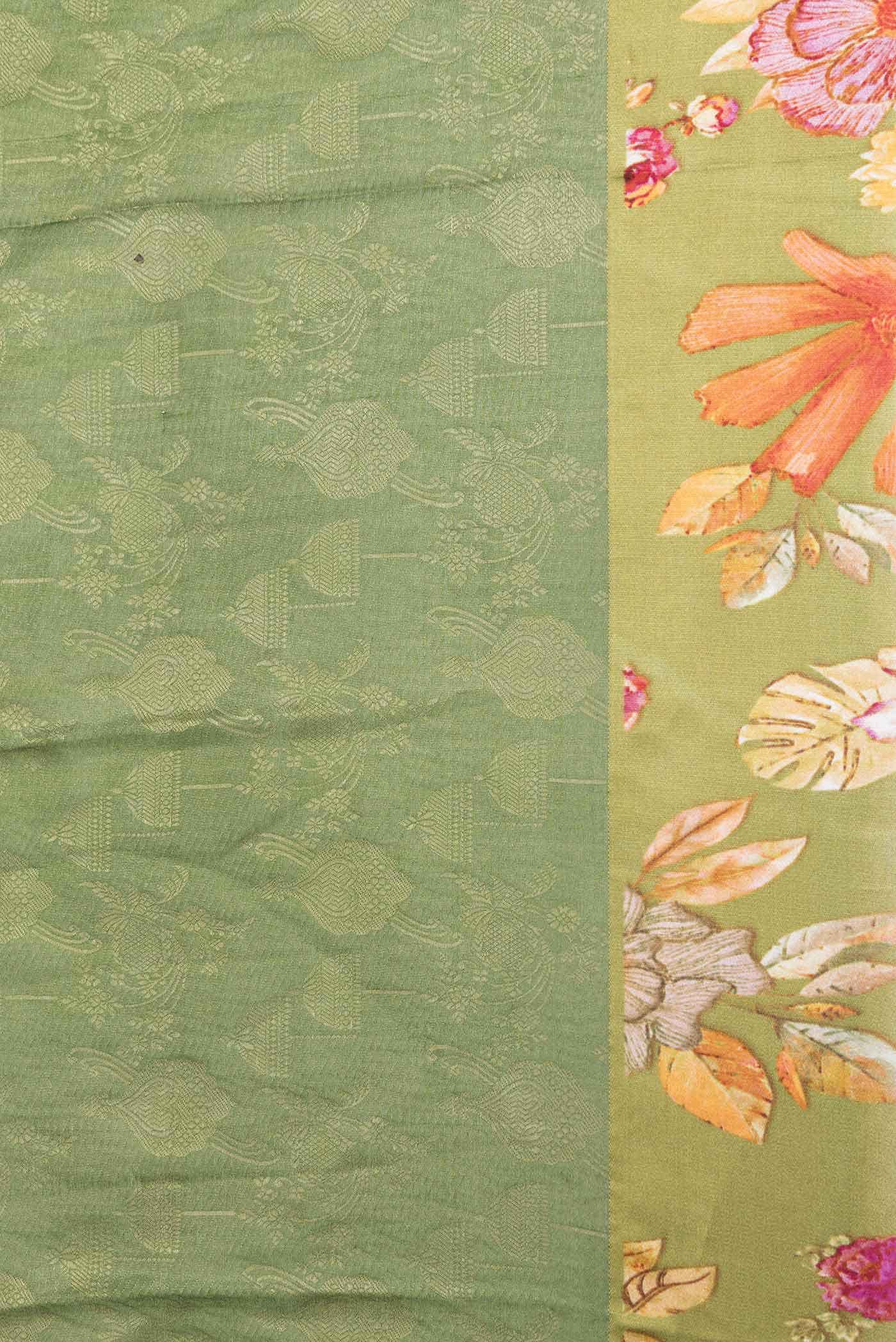 Green Dual Tone Tussar Silk Saree - Image 5