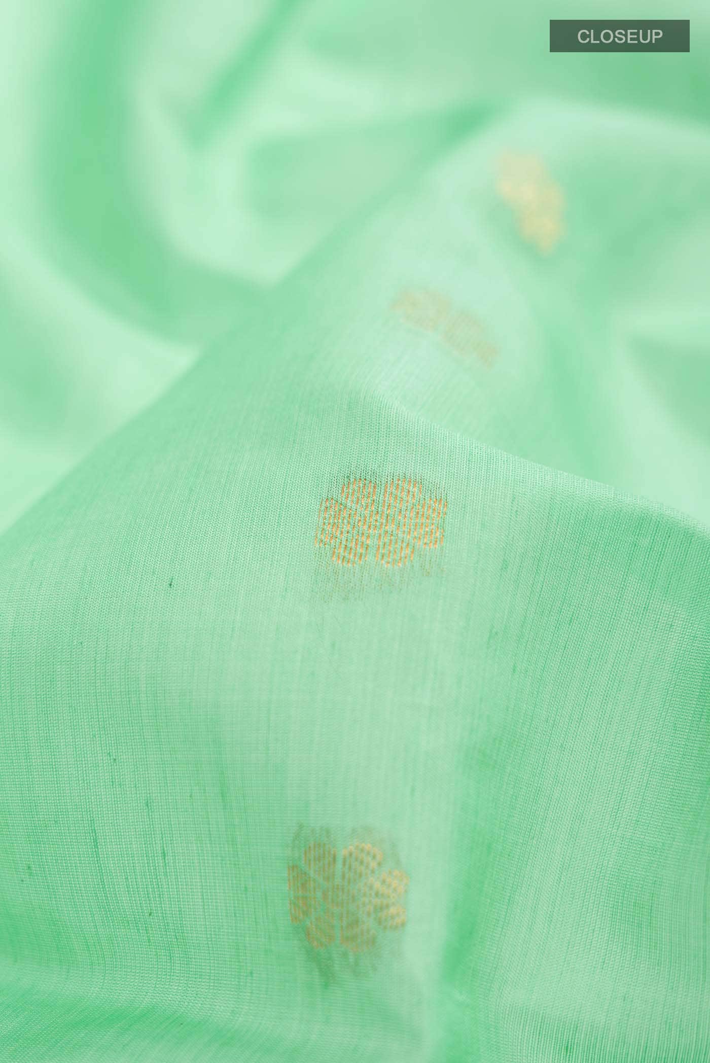 Green Gadwal Silk Cotton Saree - Image 2