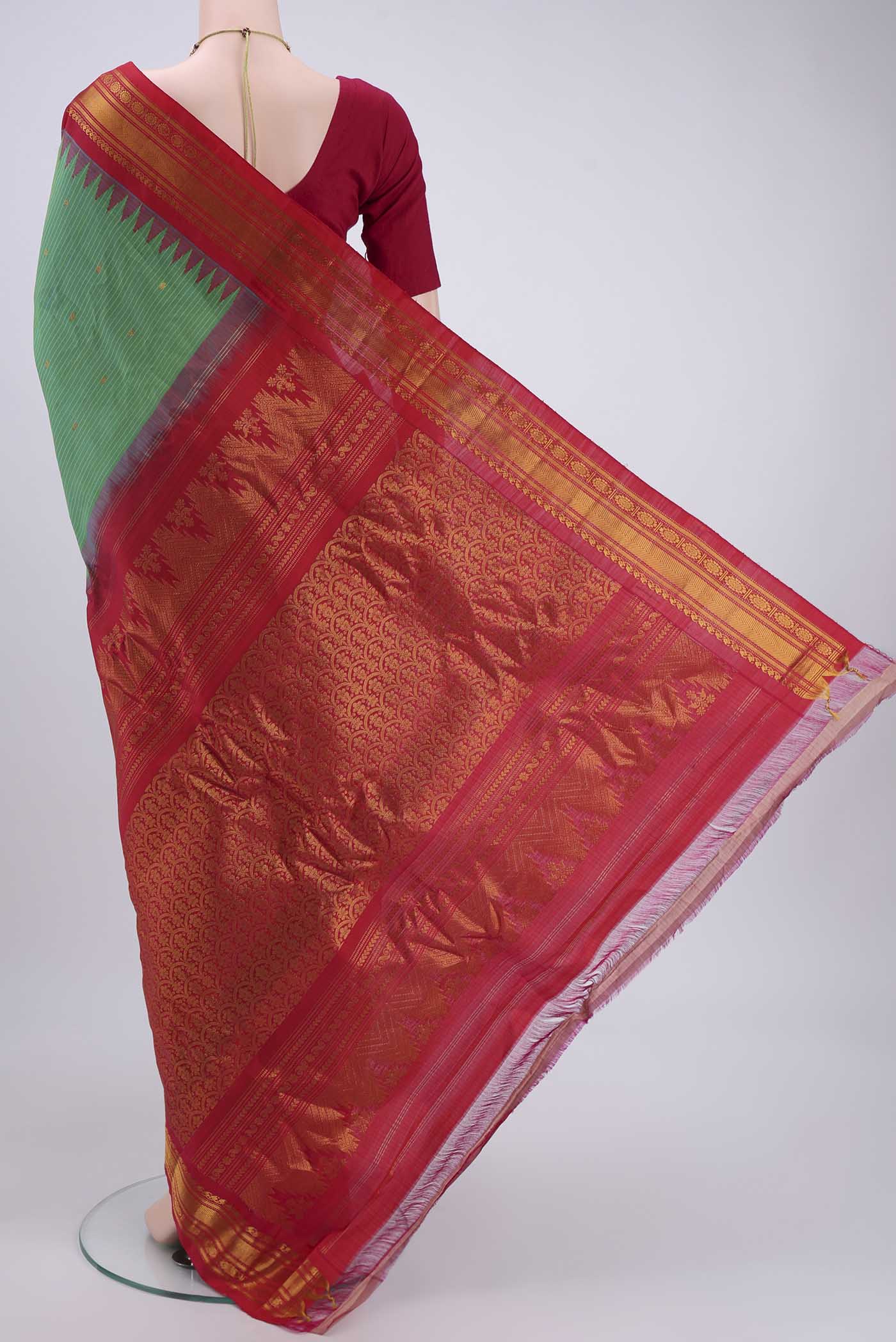 Green Gadwal Silk Cotton Saree - Image 3