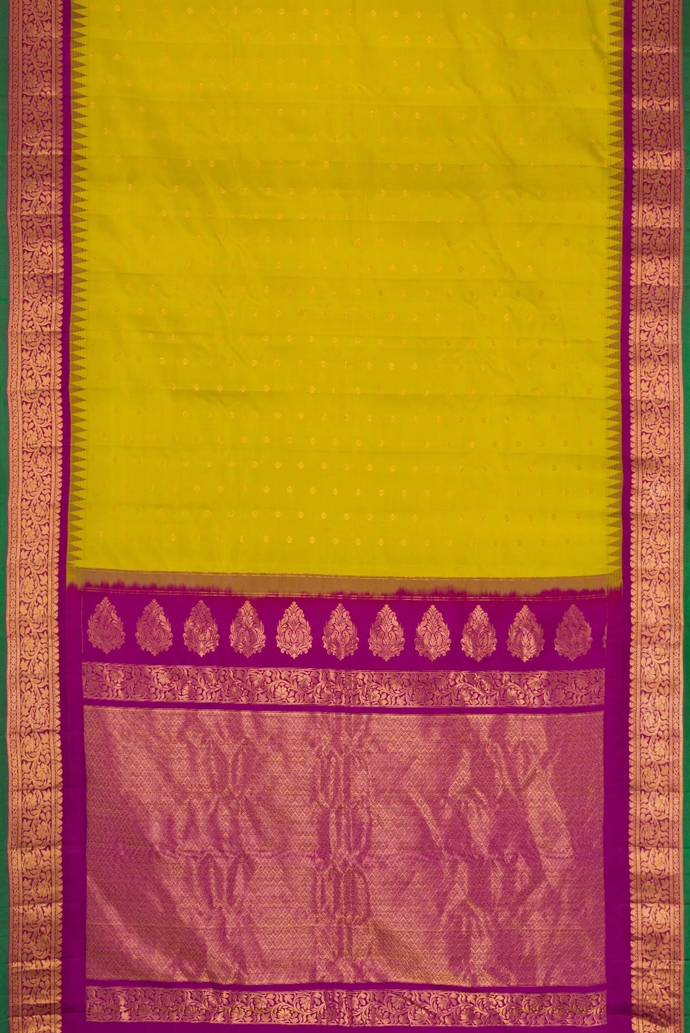 Green Gadwal Silk Saree - Image 6
